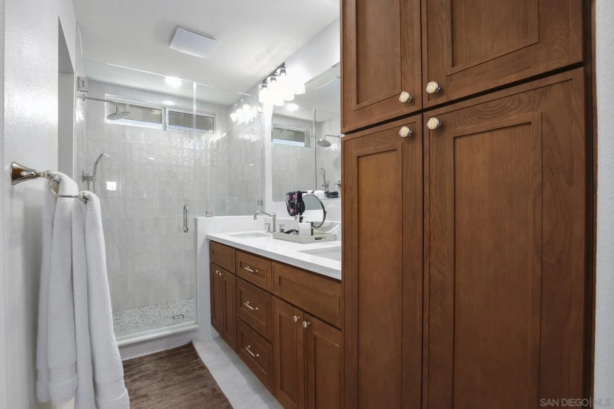 https://cdn.realtyfeed.com/cdn/127/260020641/15dde3d7fd277f4baed1308317f20a5e.webp
