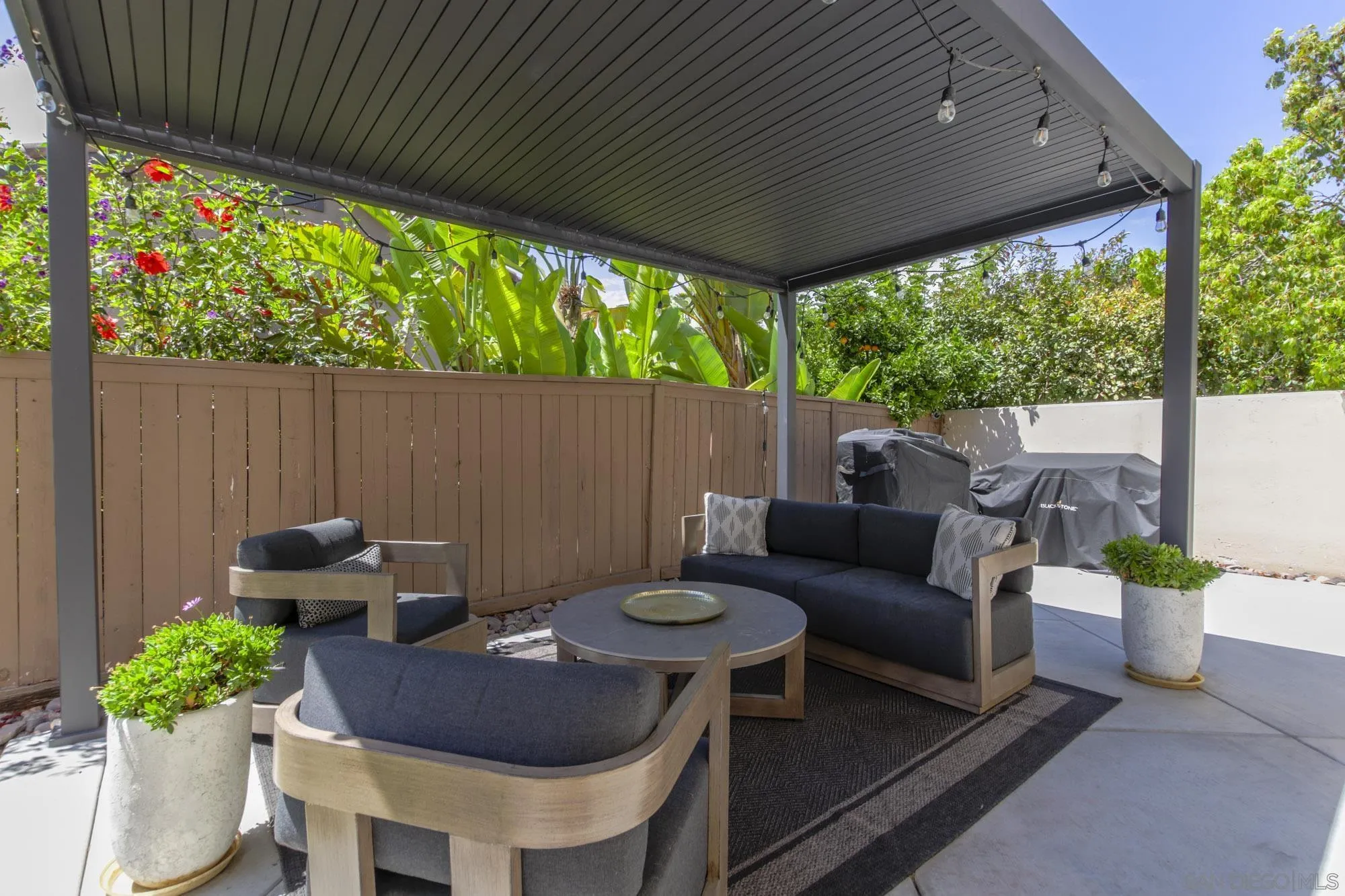 https://cdn.realtyfeed.com/cdn/127/260020641/255e6f6813cd0d05eeed07449b2a5a73.webp