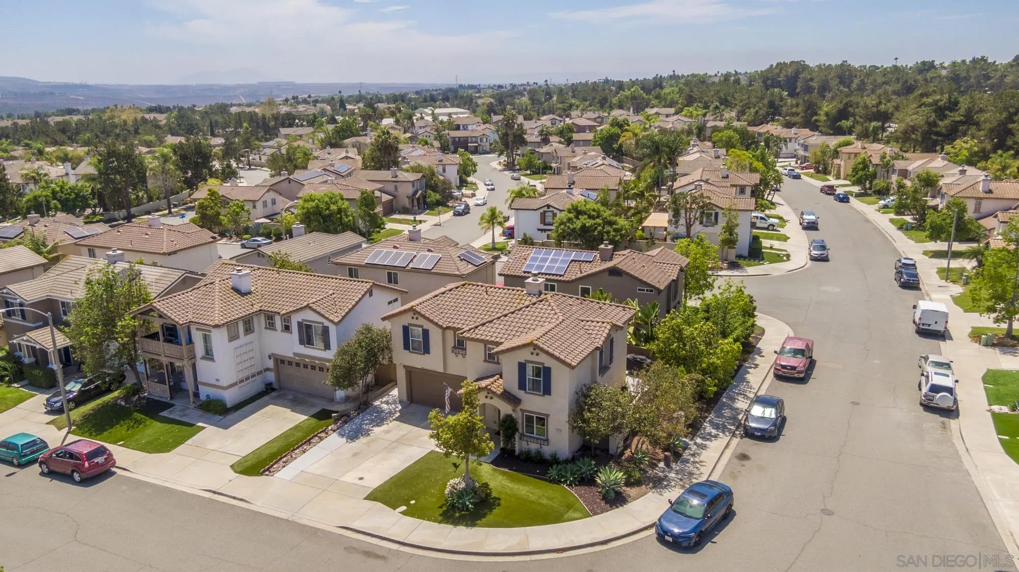 https://cdn.realtyfeed.com/cdn/127/260020641/484aa13d92465bda58311b141f139980.webp