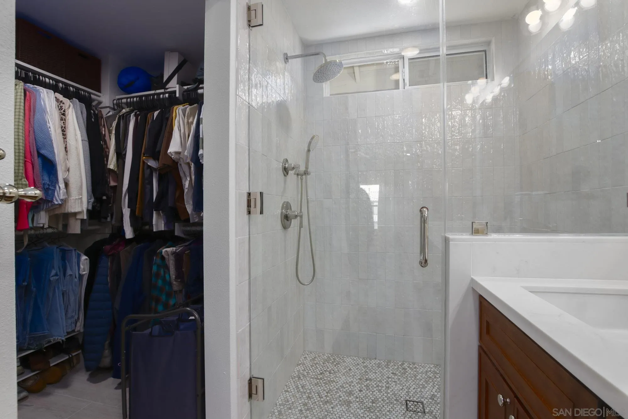 https://cdn.realtyfeed.com/cdn/127/260020641/6f44e1b5247bf2be4a87067ecf5f20c1.webp
