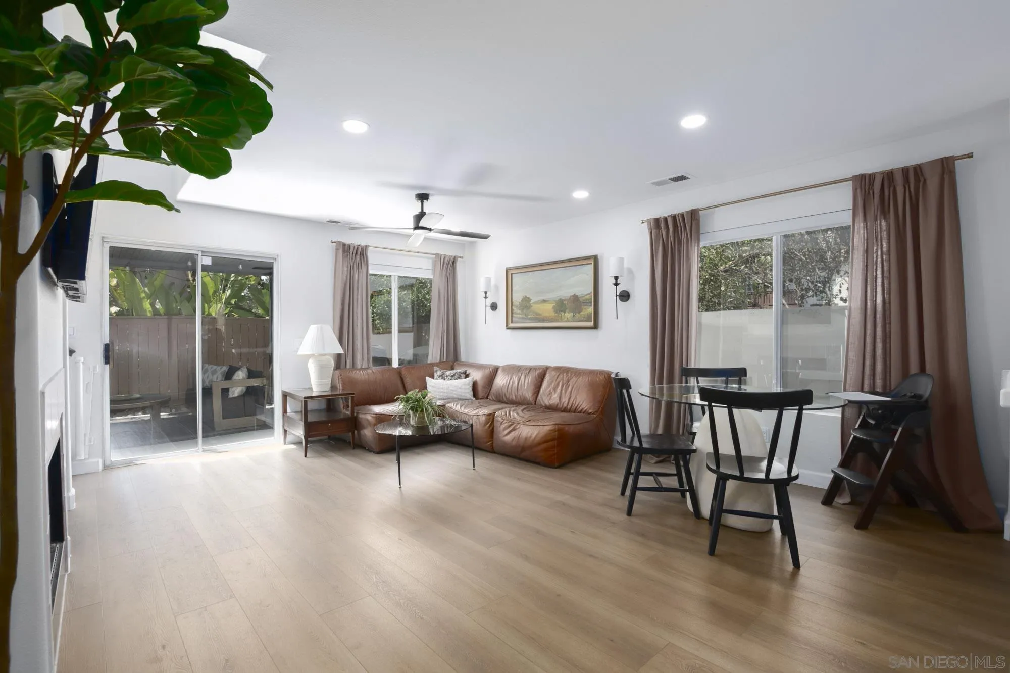 https://cdn.realtyfeed.com/cdn/127/260020641/83693dd57103d63b3e22e20bc4085d09.webp