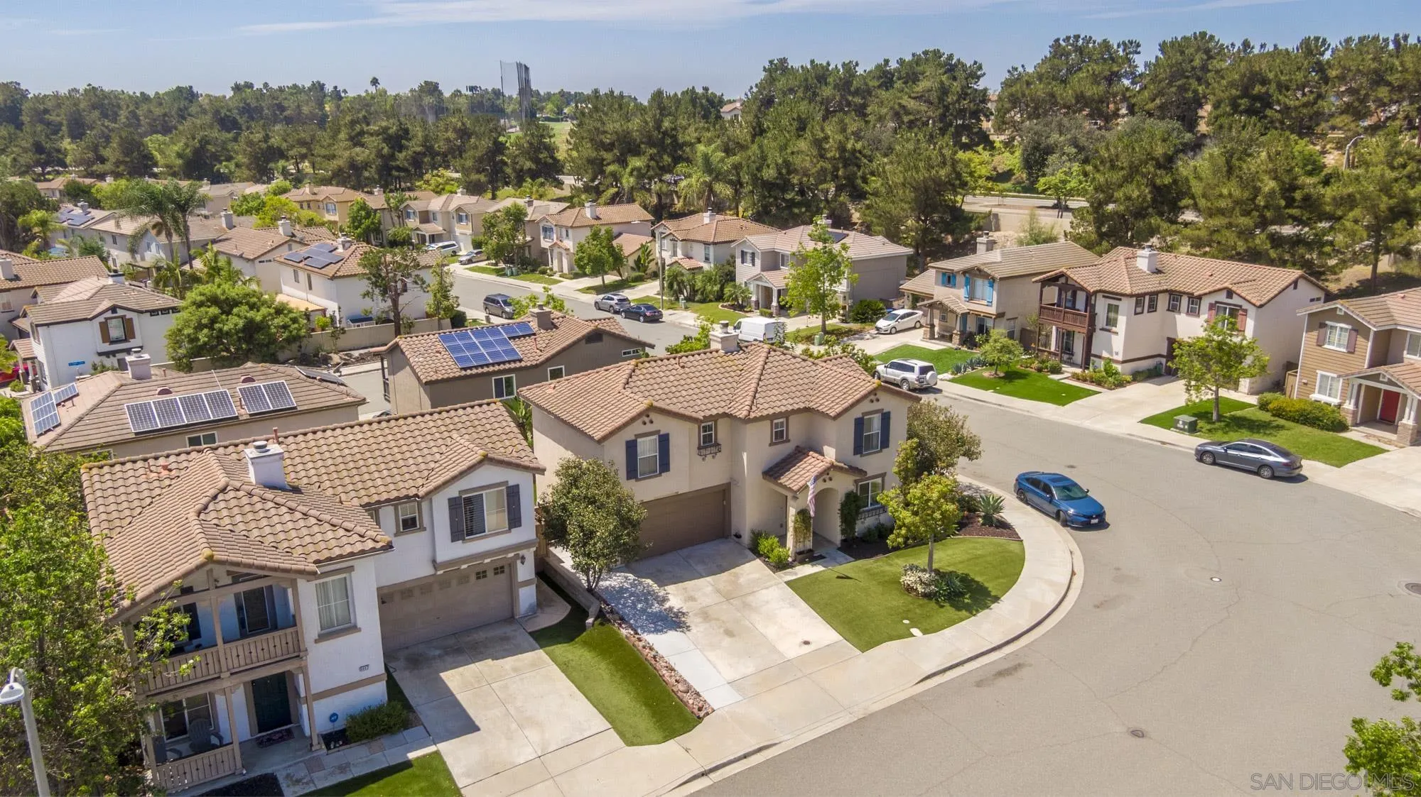 https://cdn.realtyfeed.com/cdn/127/260020641/91aea61d6e7c2cf4ac95f61a348c6b63.webp