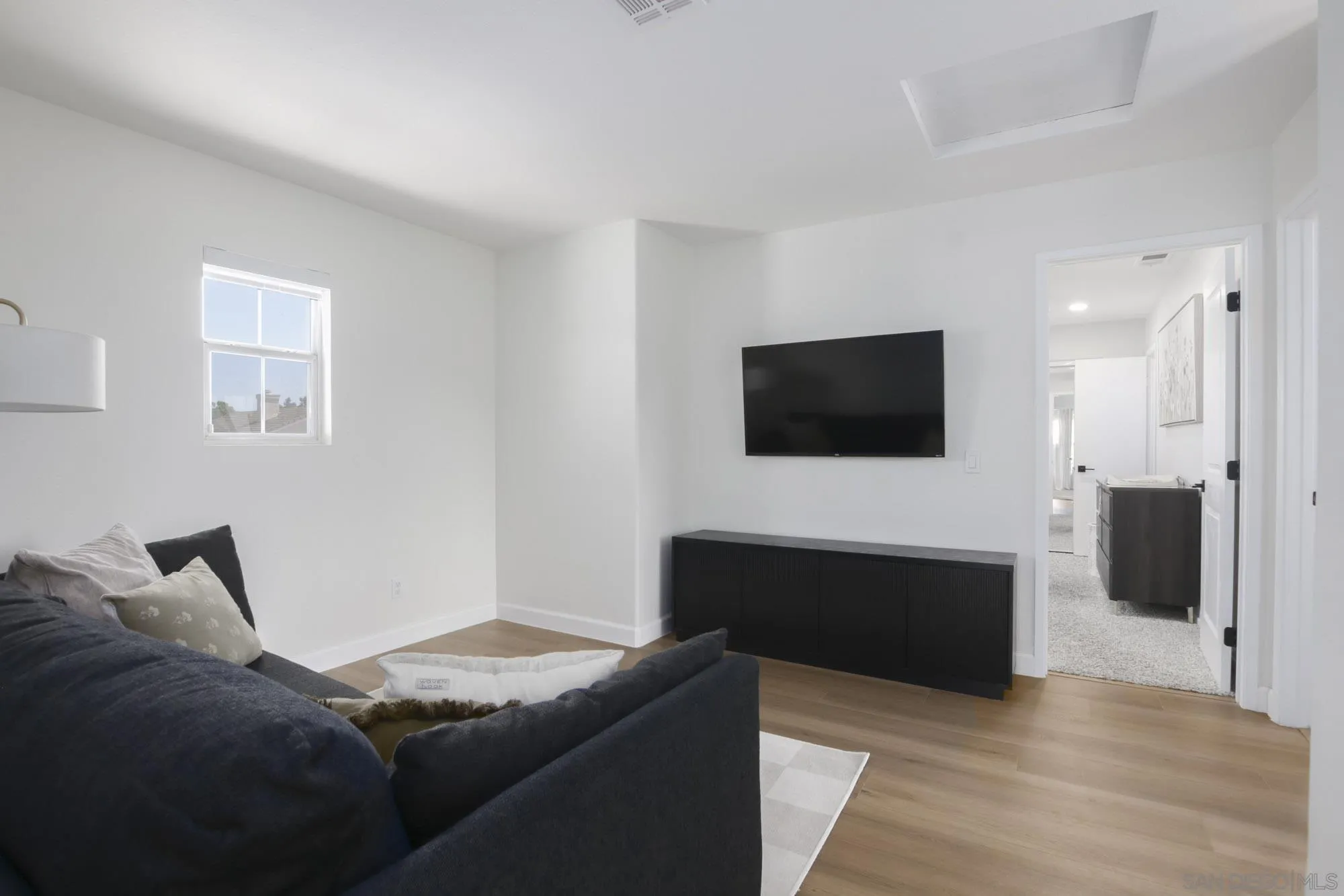https://cdn.realtyfeed.com/cdn/127/260020641/9c2fc81e633ca898a78b4c8cb681d8fd.webp