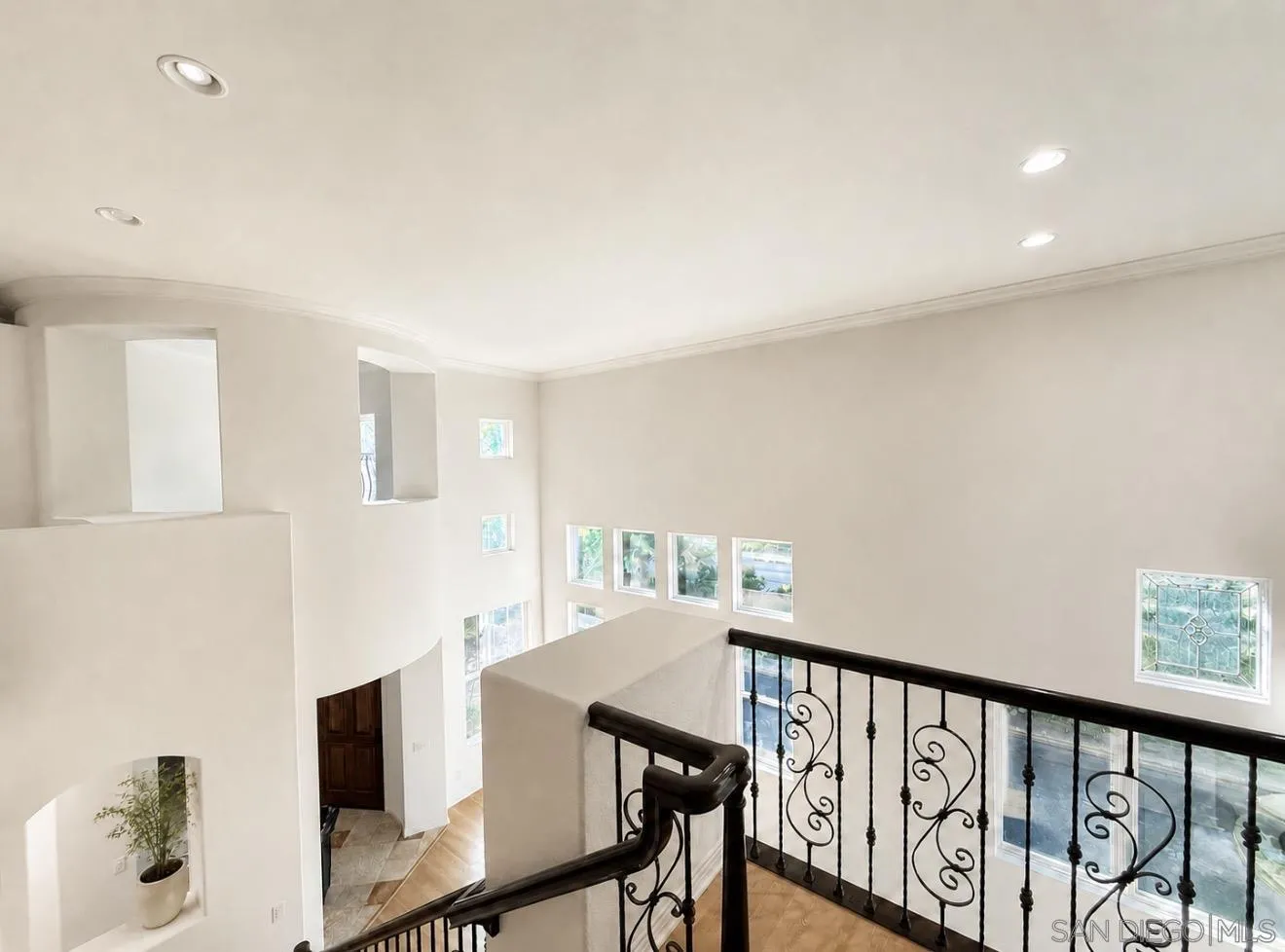 https://cdn.realtyfeed.com/cdn/127/260020645/5e07ddb53e76eaa25110f27f54c3c8f7.webp
