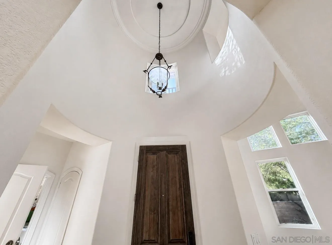 https://cdn.realtyfeed.com/cdn/127/260020645/77e82d85013c98716bbaa052f00f6af9.webp