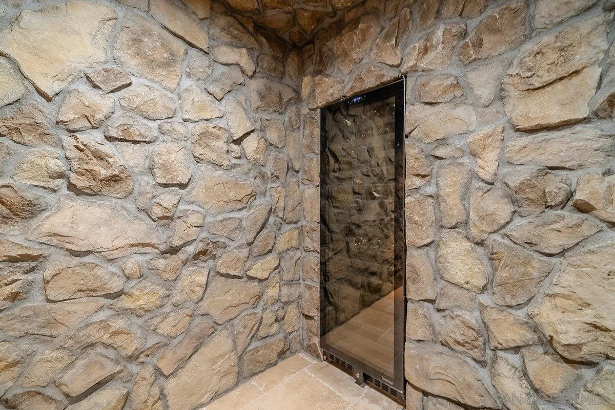 https://cdn.realtyfeed.com/cdn/127/260020649/1623caa01e8257c4ae88b00f4216043c.webp