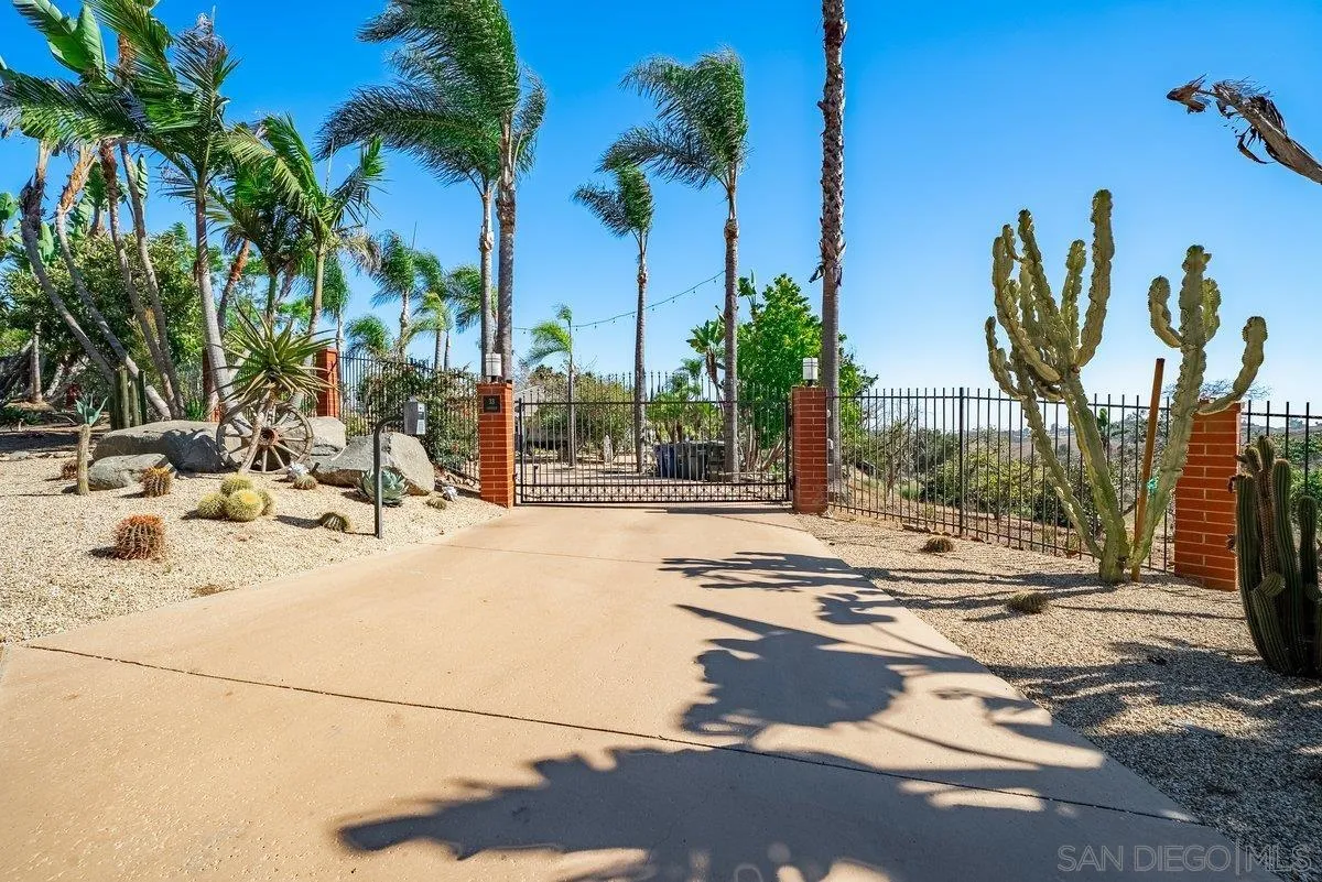 https://cdn.realtyfeed.com/cdn/127/260020649/30e6676c70007599d0c75b0ee65bb793.webp