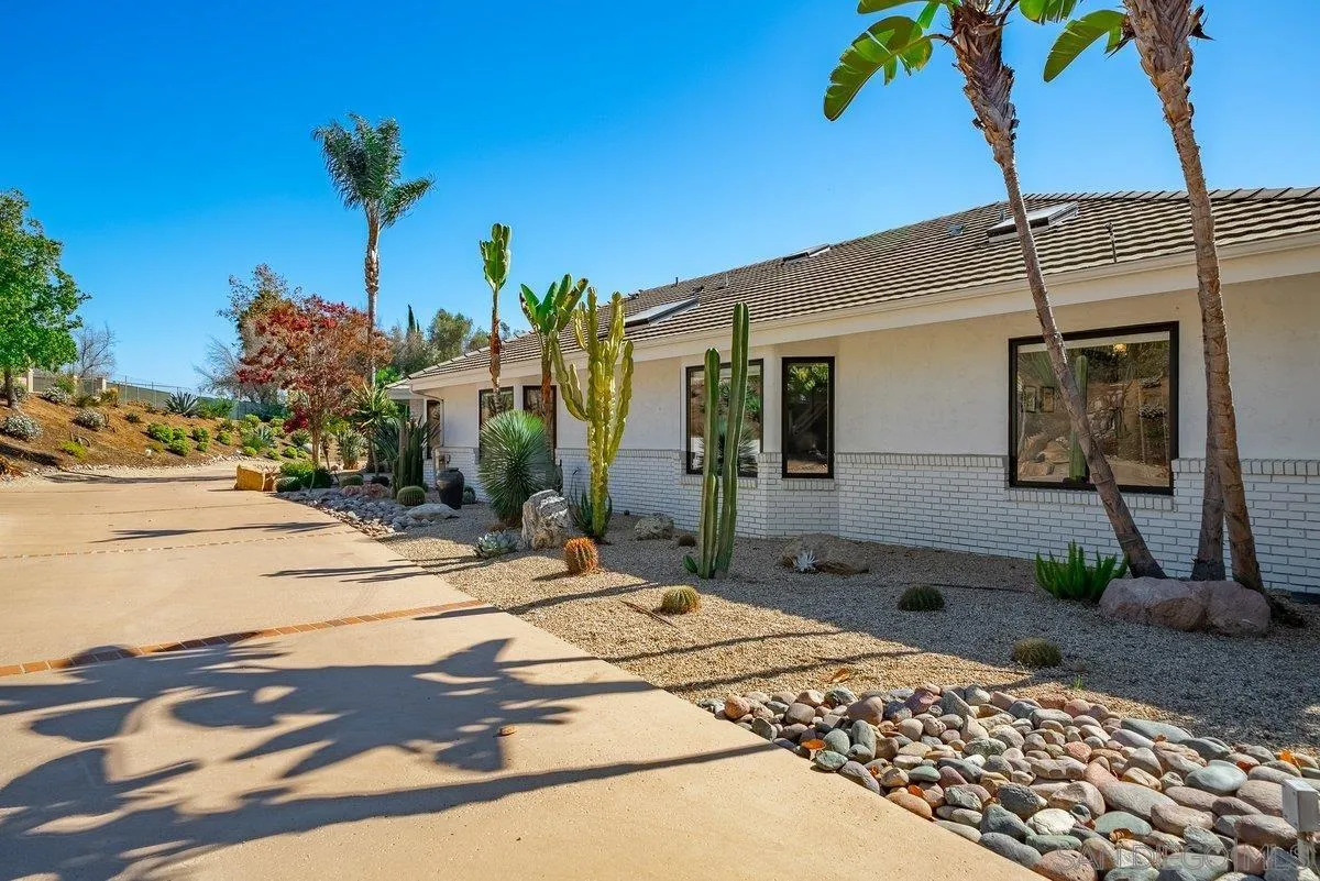 https://cdn.realtyfeed.com/cdn/127/260020649/6dbf4346e339e264ed02037fc5deea6e.webp