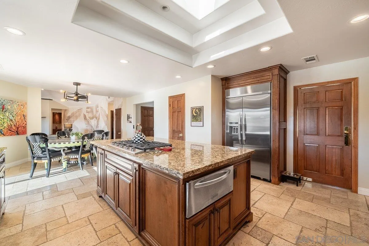 https://cdn.realtyfeed.com/cdn/127/260020649/6e6c147bea56e04fec5eb18fda3c1974.webp