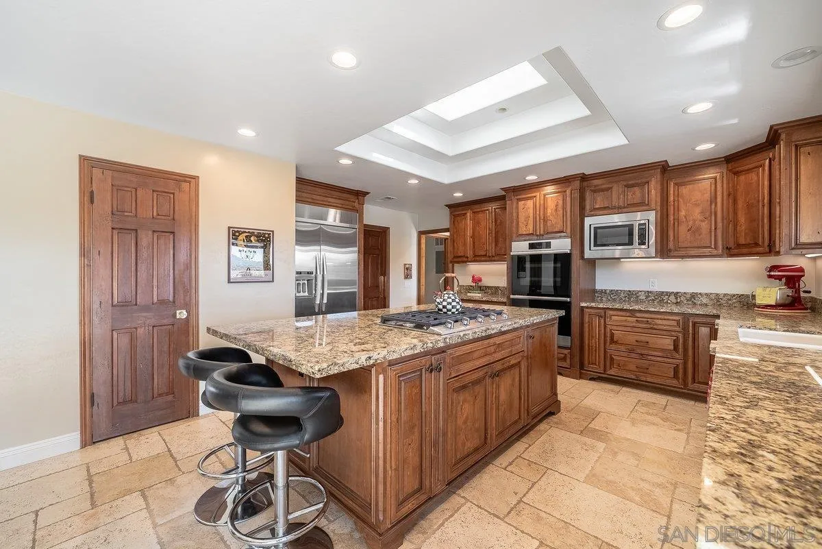 https://cdn.realtyfeed.com/cdn/127/260020649/dbd50247af2f66a465097ce2a1bfe786.webp