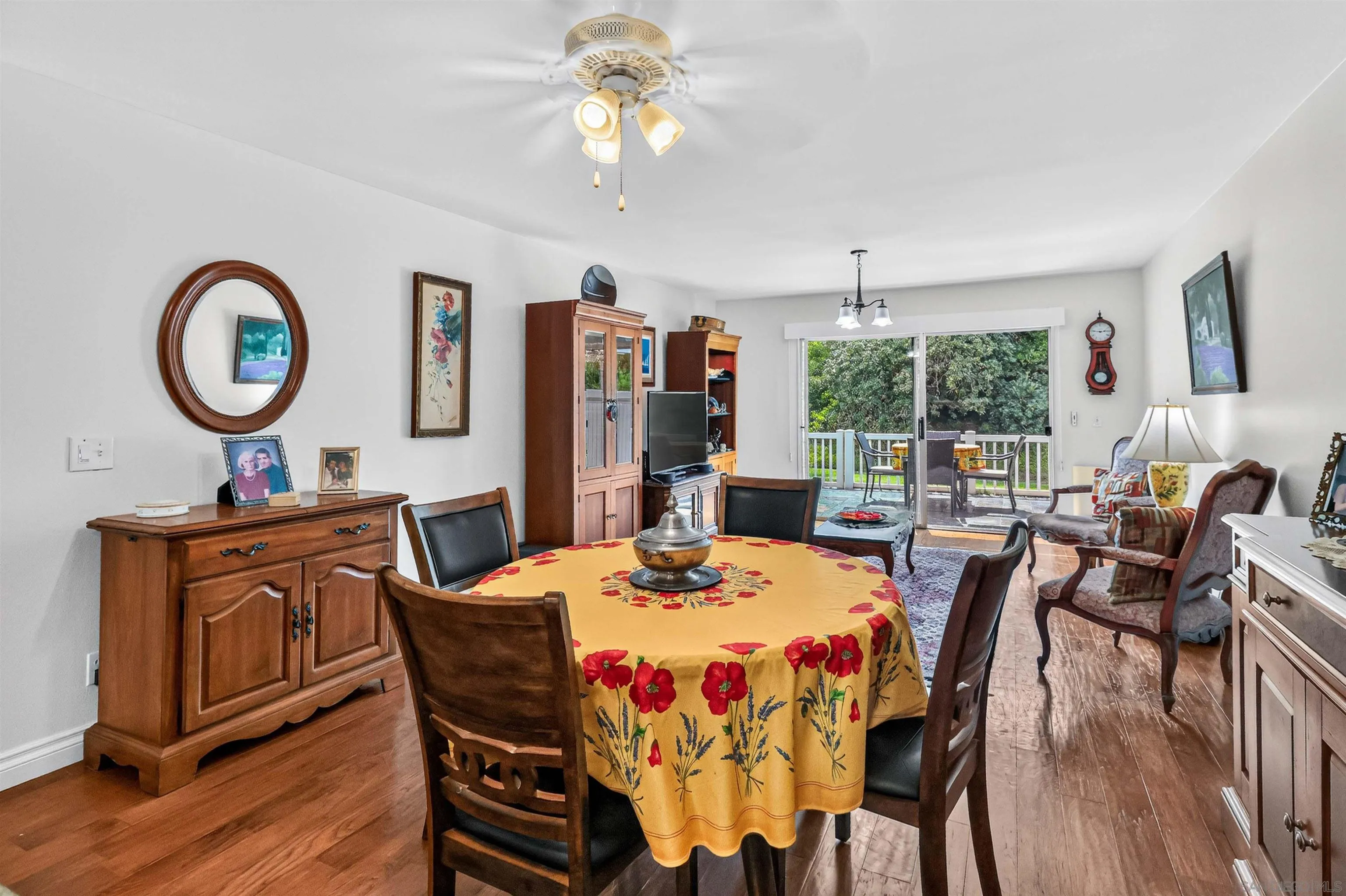 Photo #8: 260020651 Listing: Photo #8