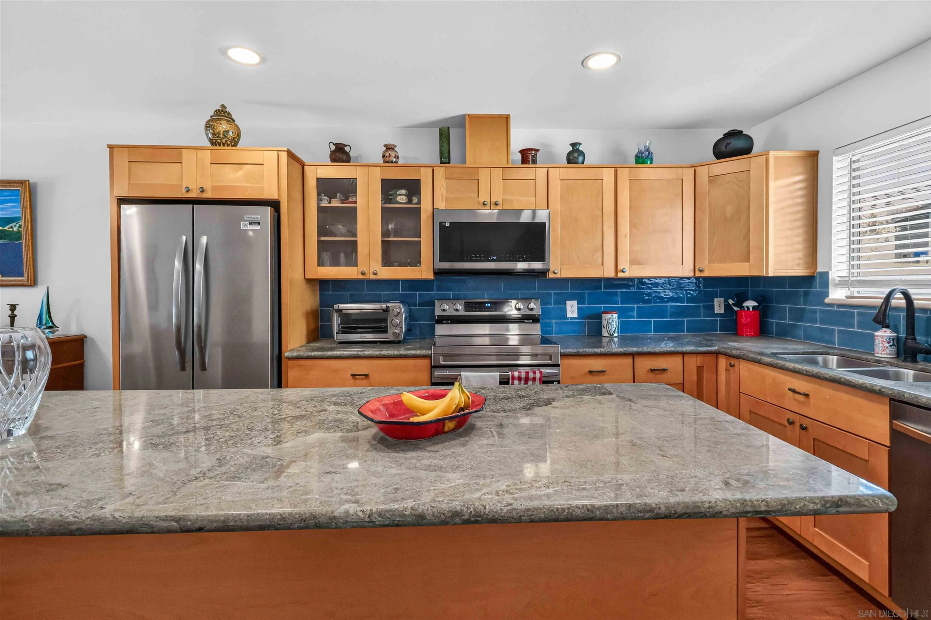 Photo #12: 260020651 Listing: Photo #12