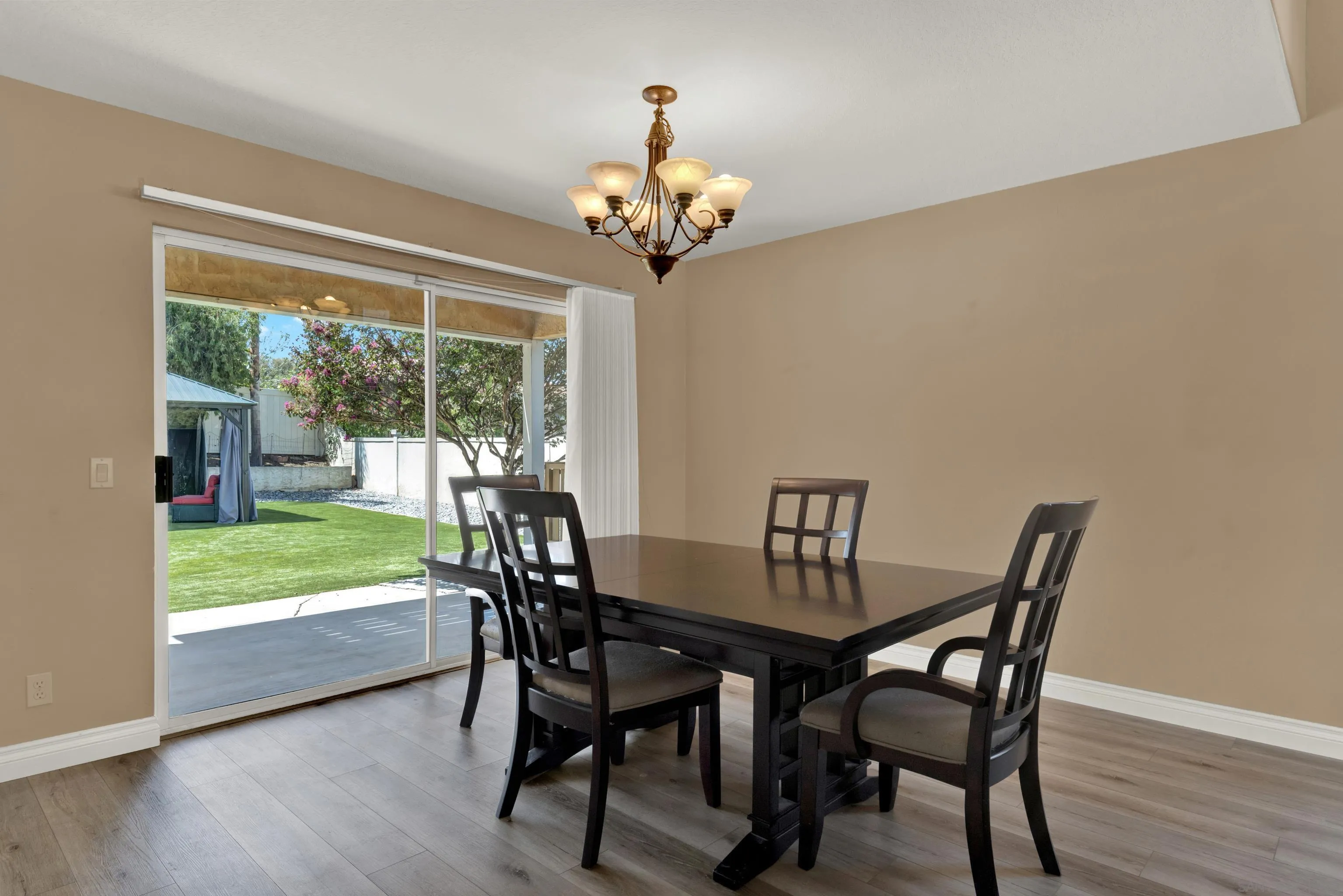 https://cdn.realtyfeed.com/cdn/127/260020656/aaf86fa5c098b68c028dc359a9a348f8.webp