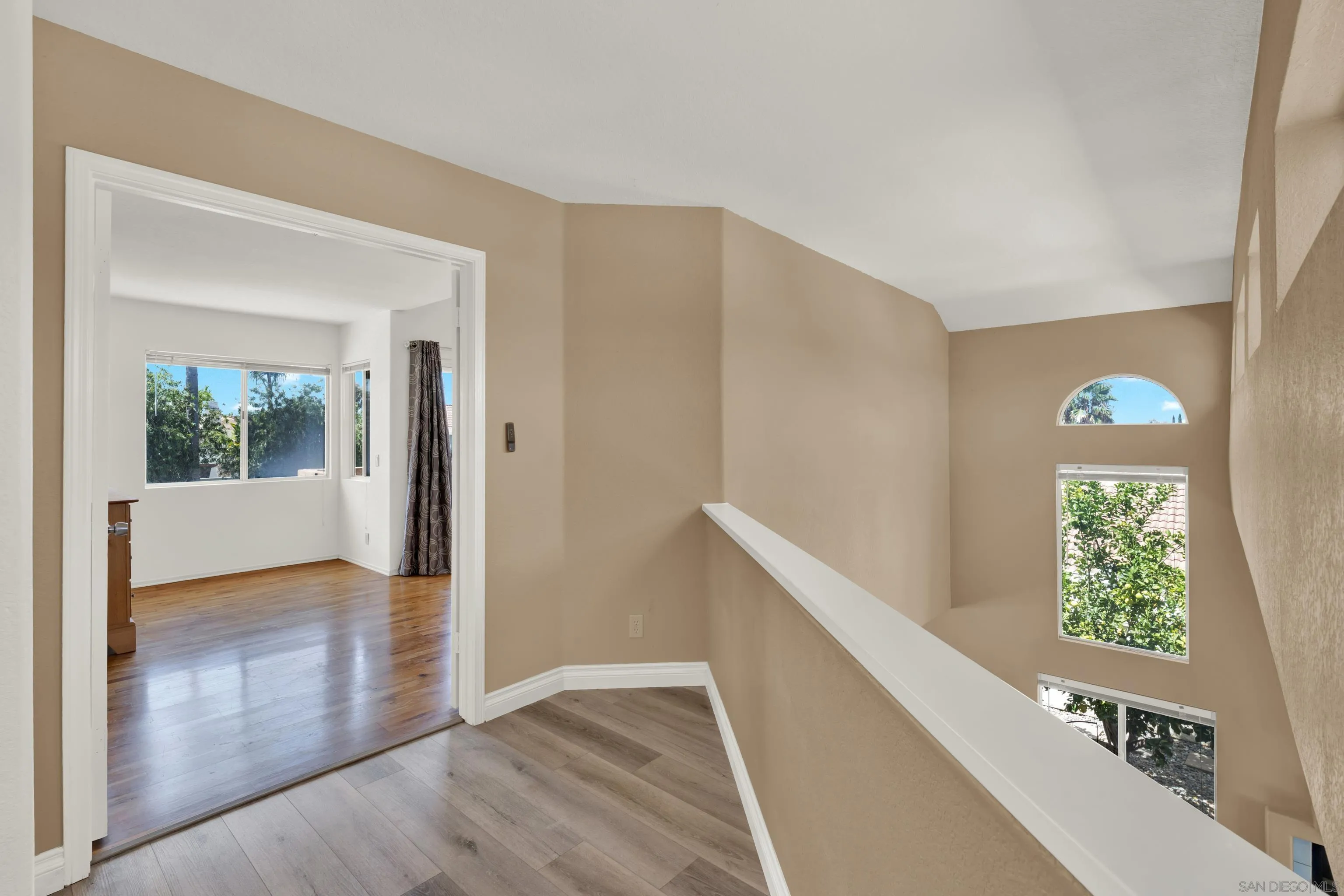 https://cdn.realtyfeed.com/cdn/127/260020656/e535b70519850d0463493b00229061b6.webp