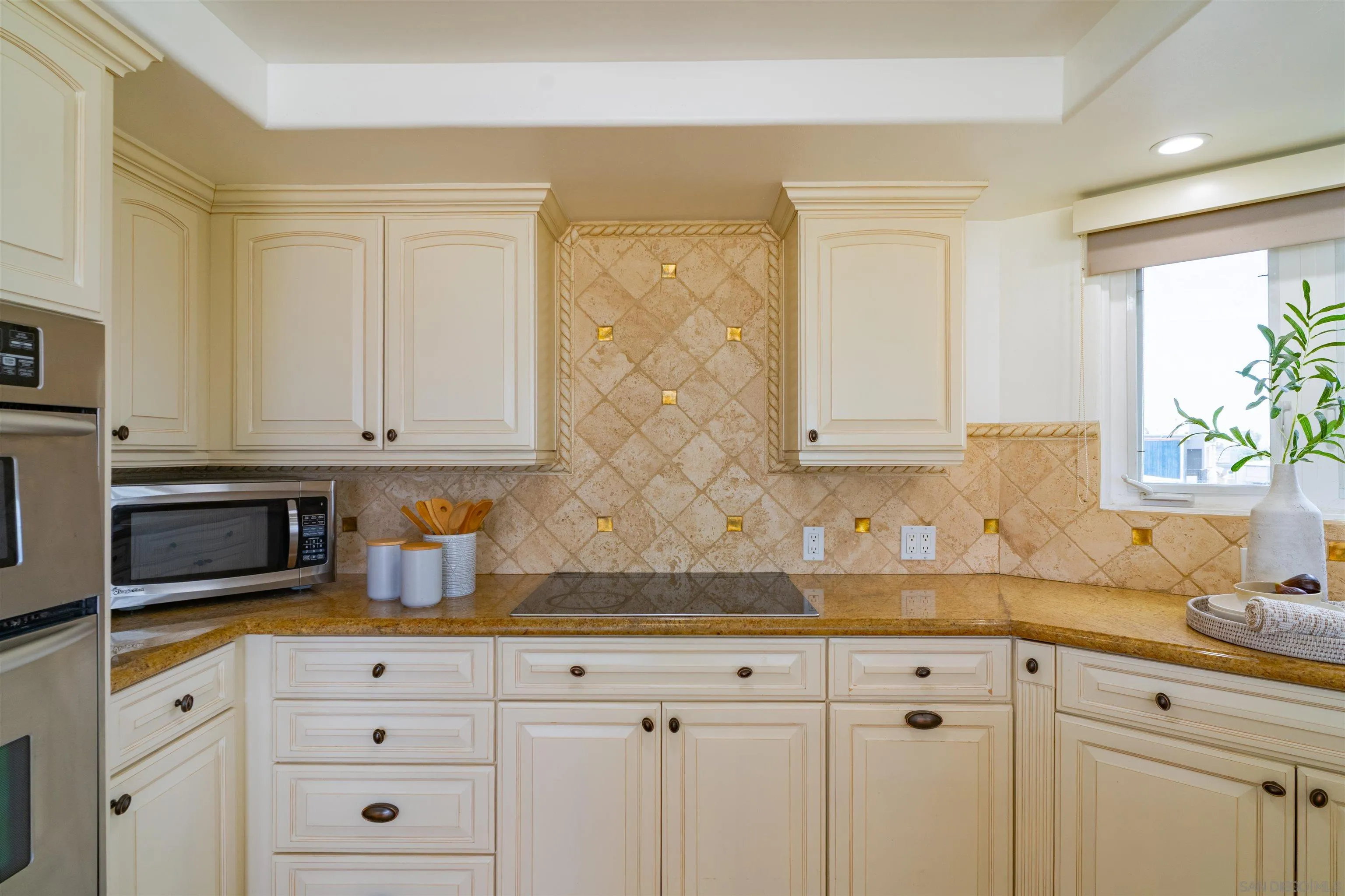 Photo #15: 260020660 Listing: Photo #15