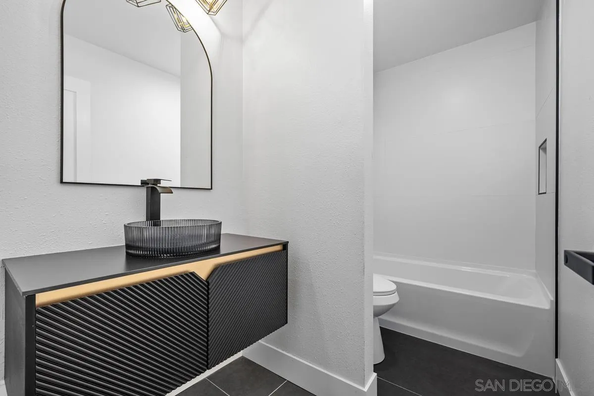 https://cdn.realtyfeed.com/cdn/127/260020661/8fc8f0ed25f7386593f360d958c85455.webp