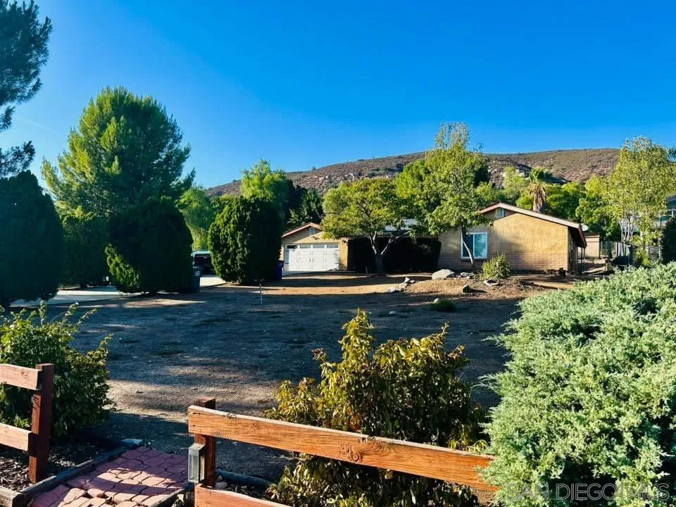 24402 Ysidro Drive, Ramona, CA 92065 - Photo 3 of 7, Ramona, CA