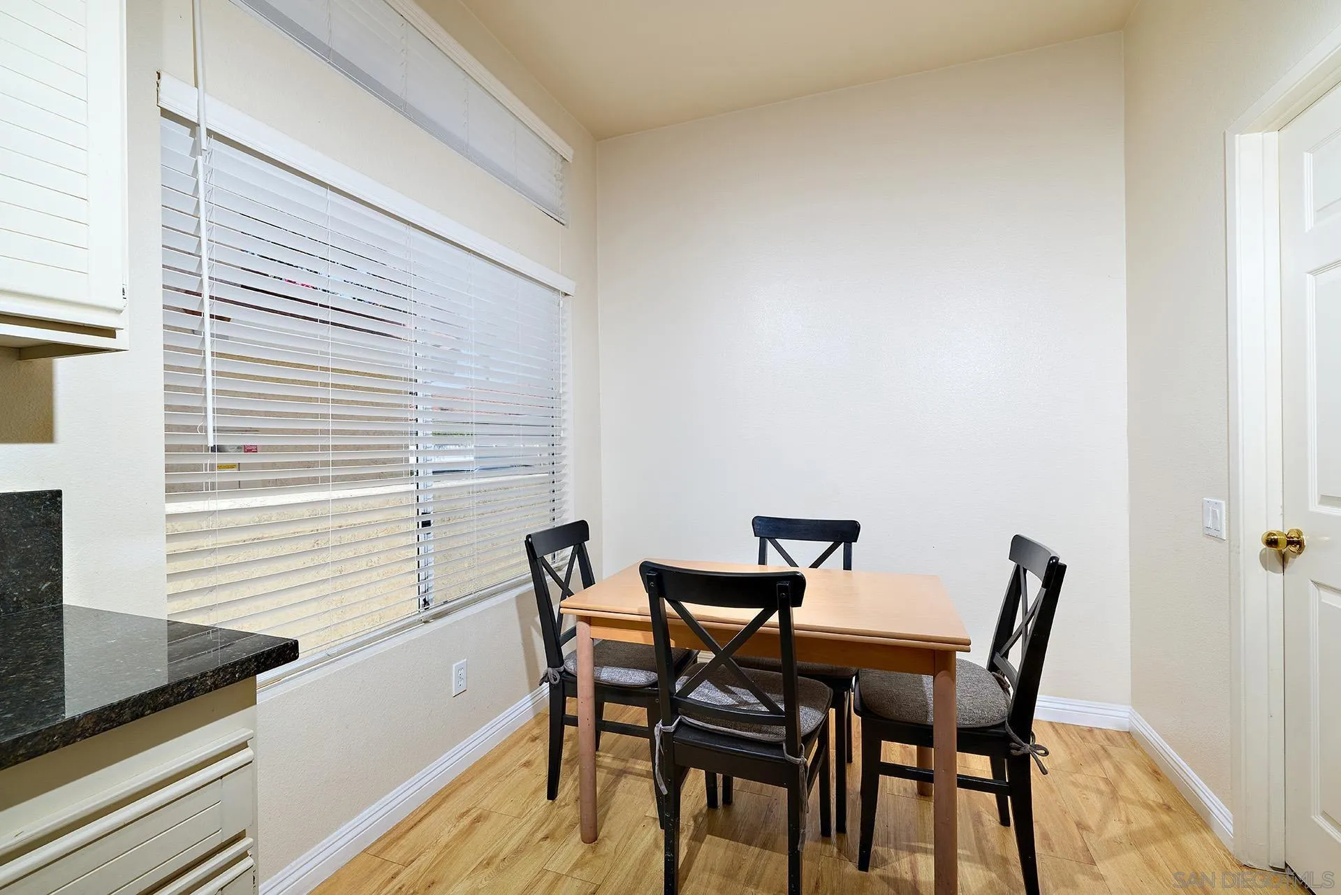 https://cdn.realtyfeed.com/cdn/127/260020667/5376a5d9cfbc0ae92f05aa17b7e45136.webp