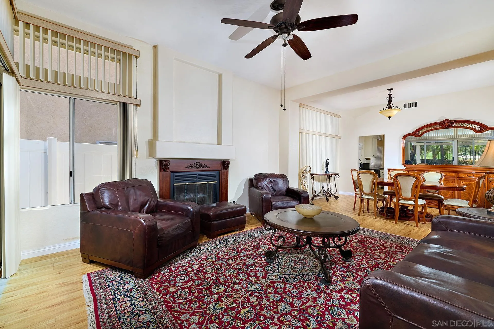 https://cdn.realtyfeed.com/cdn/127/260020667/61438a3b18dfb8a8326597be7d608b61.webp