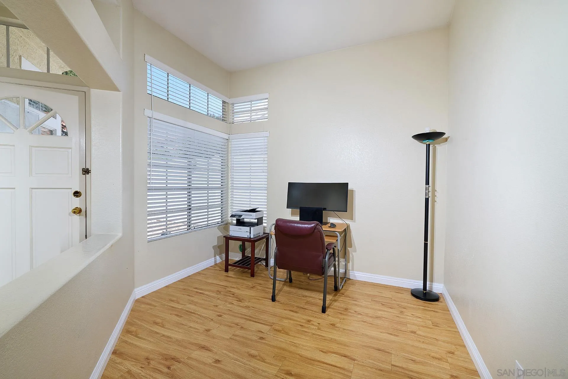 https://cdn.realtyfeed.com/cdn/127/260020667/8deb2e50baa7f35e4b0ba80686895a2c.webp