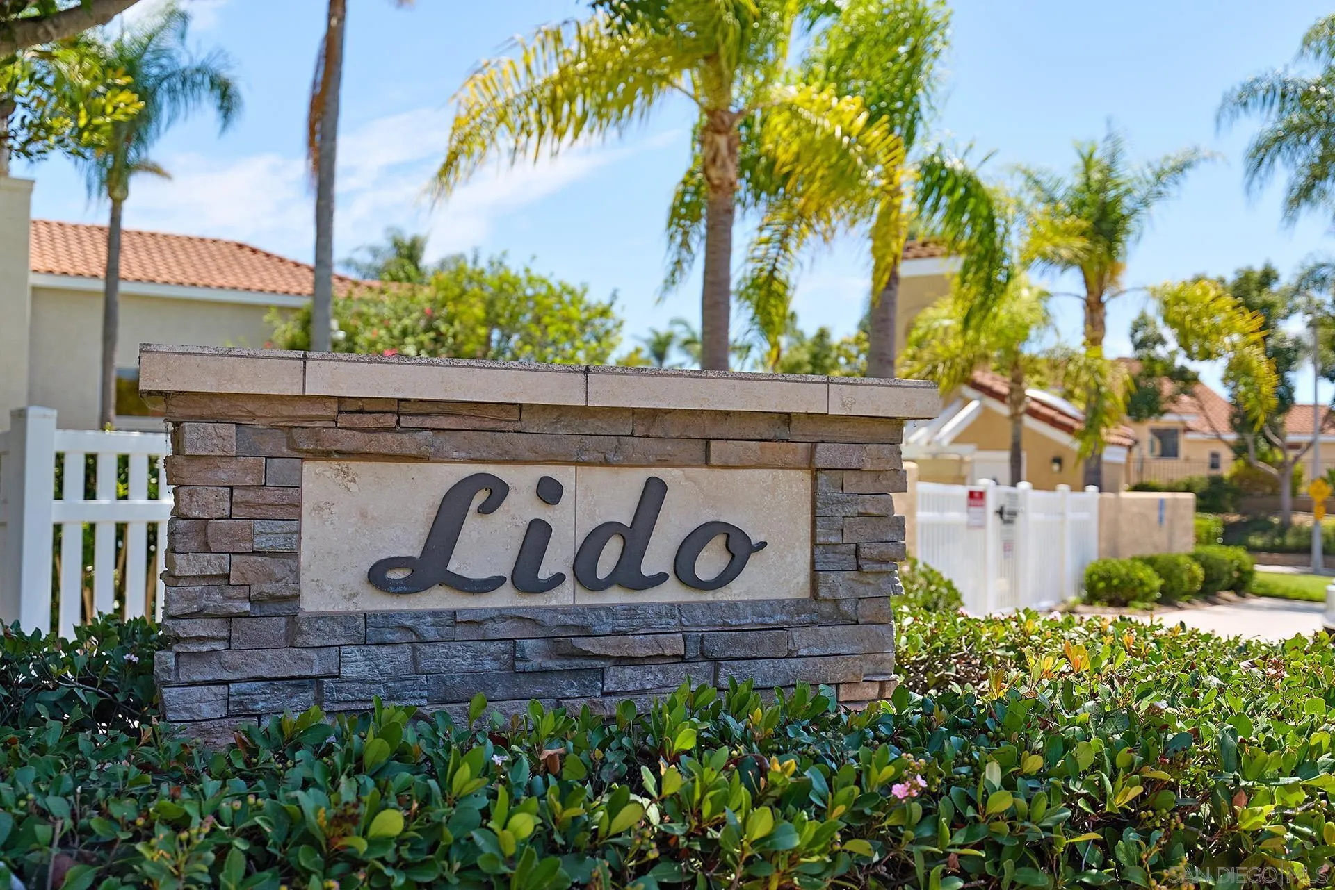 https://cdn.realtyfeed.com/cdn/127/260020667/ae0eea569a6f8e2d09fc417ecc9230e4.webp