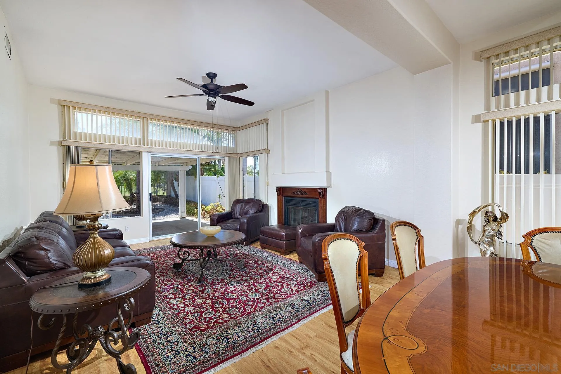 https://cdn.realtyfeed.com/cdn/127/260020667/ea1178b0f99e7f9b000d67954cf06f9c.webp