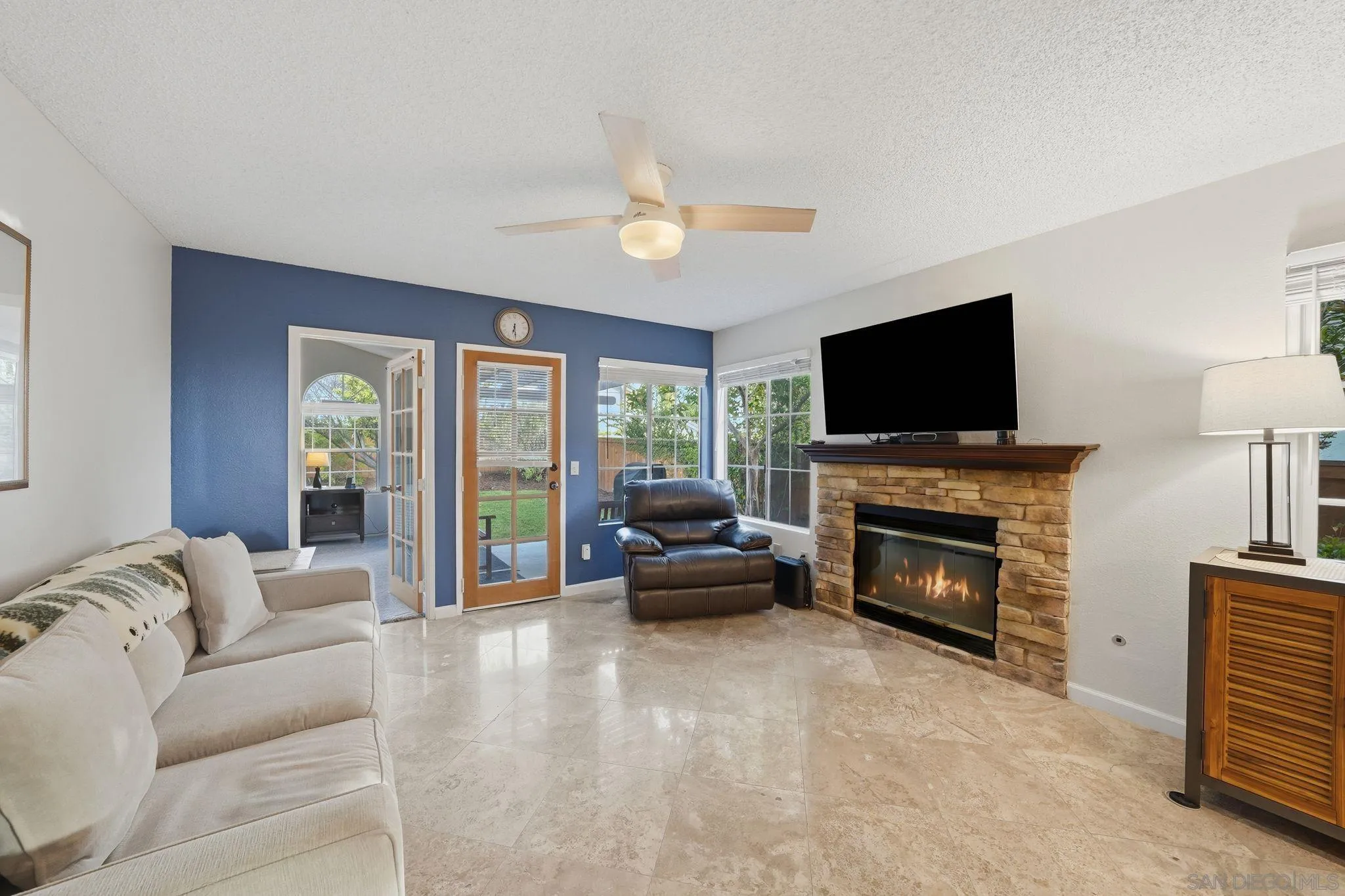 https://cdn.realtyfeed.com/cdn/127/260020669/54a956fa9eab8246c7b22dd0083e4726.webp