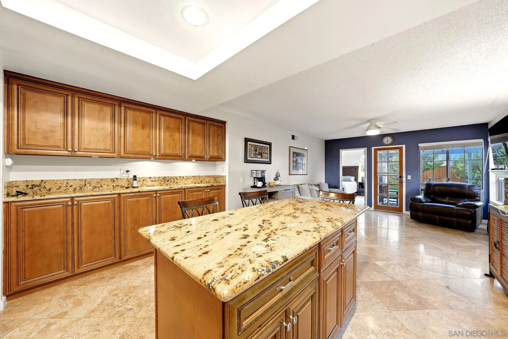 https://cdn.realtyfeed.com/cdn/127/260020669/8f86328a1e77202292a07433d137163c.webp