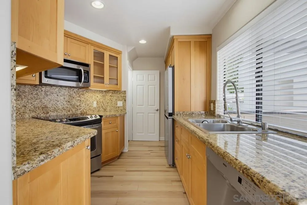 Photo #13: 260020674 Listing: Photo #13