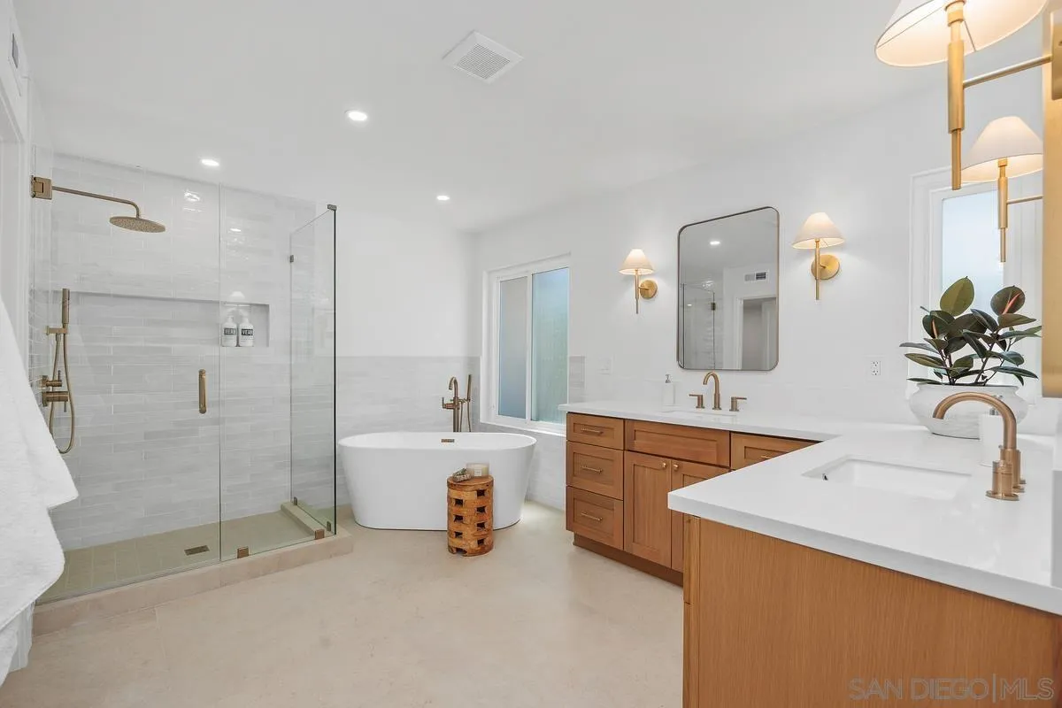 https://cdn.realtyfeed.com/cdn/127/260020678/340a3e00e8076a35616a62253b004f6f.webp