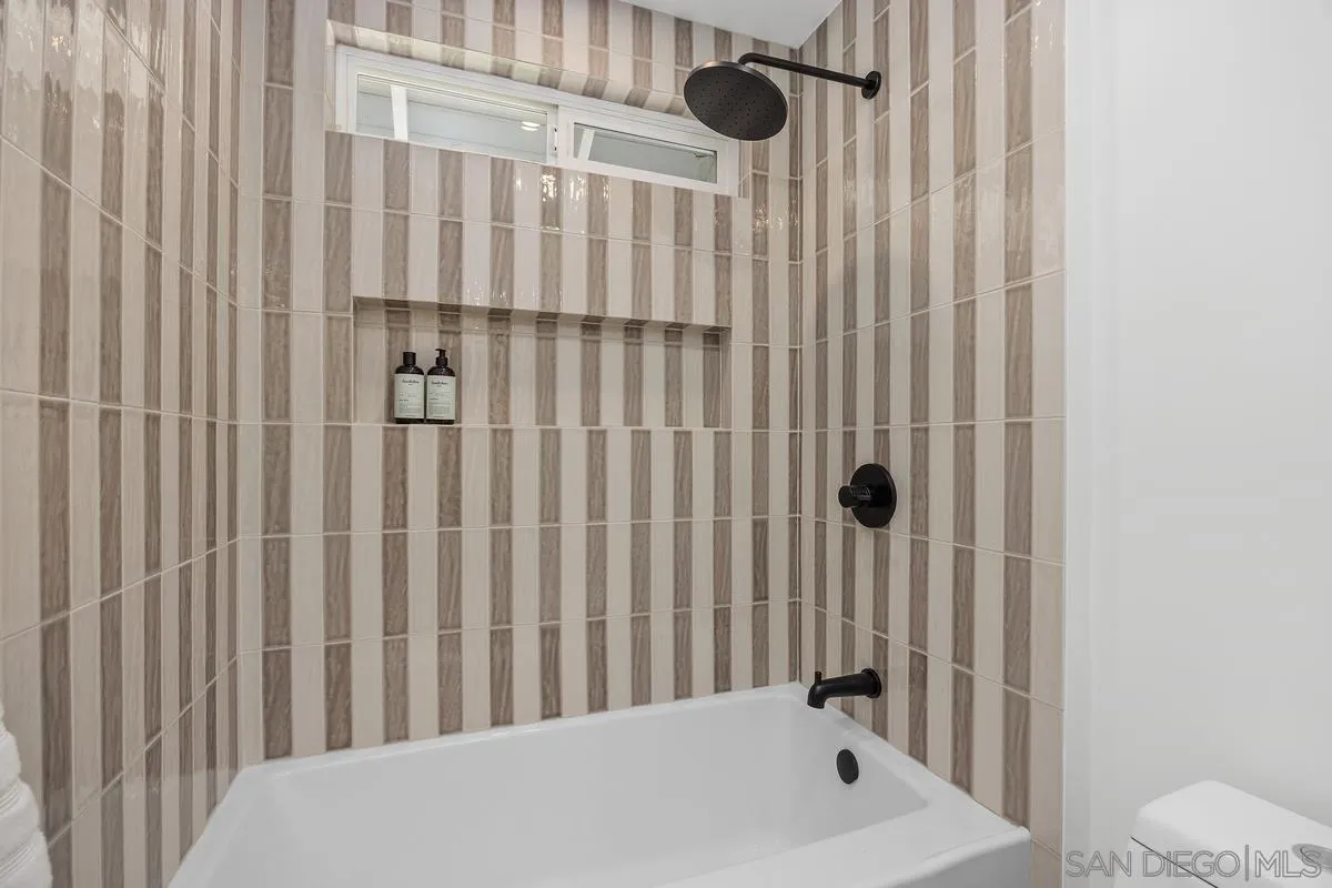 https://cdn.realtyfeed.com/cdn/127/260020678/42acf4c957ea7ce1e66ad148bf6e2f8c.webp