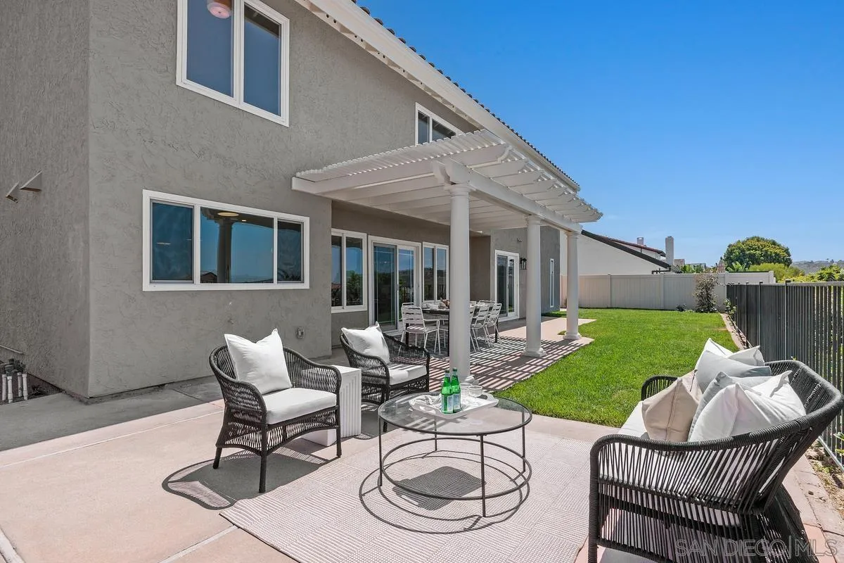 https://cdn.realtyfeed.com/cdn/127/260020678/511eab81b8c4f92d807f62073406cbf7.webp