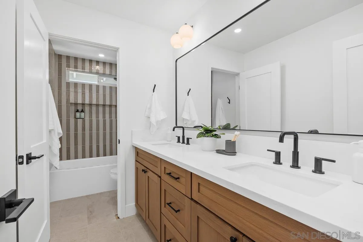 https://cdn.realtyfeed.com/cdn/127/260020678/d0a0e227a7fbbcb8e7d1ad56d7a49a05.webp