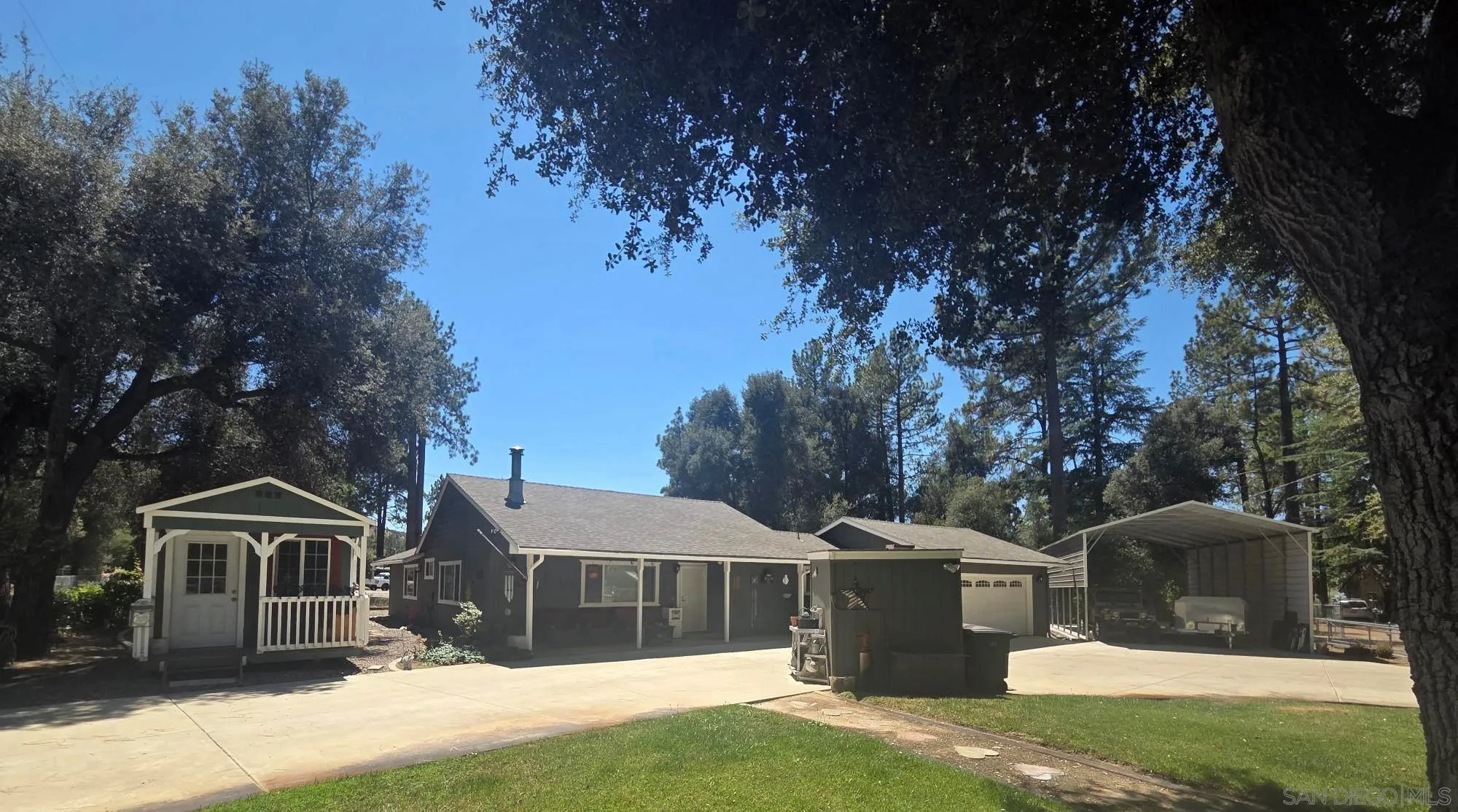 https://cdn.realtyfeed.com/cdn/127/260020680/7e1751ec061887fc1490027a49fb0274.webp