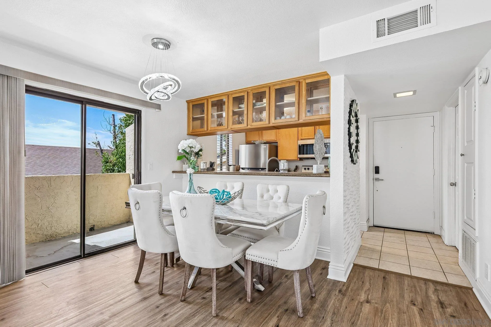 https://cdn.realtyfeed.com/cdn/127/260020685/b6b9a41355c94ca5ed80071a4b85a812.webp