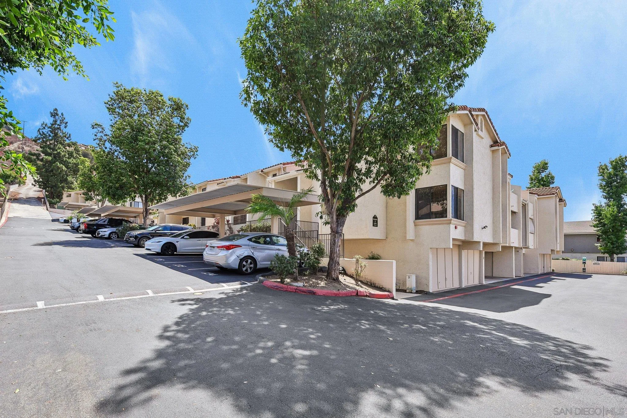 https://cdn.realtyfeed.com/cdn/127/260020685/f6d90f4b8654fe3df7f81a532c027e5b.webp
