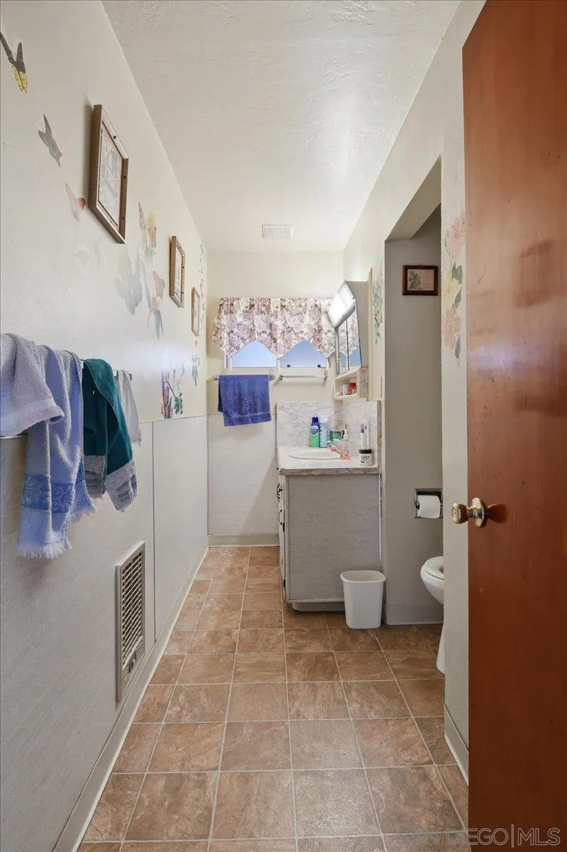https://cdn.realtyfeed.com/cdn/127/260020690/41bf316d6c5a0188bcea5a371e664ccd.webp