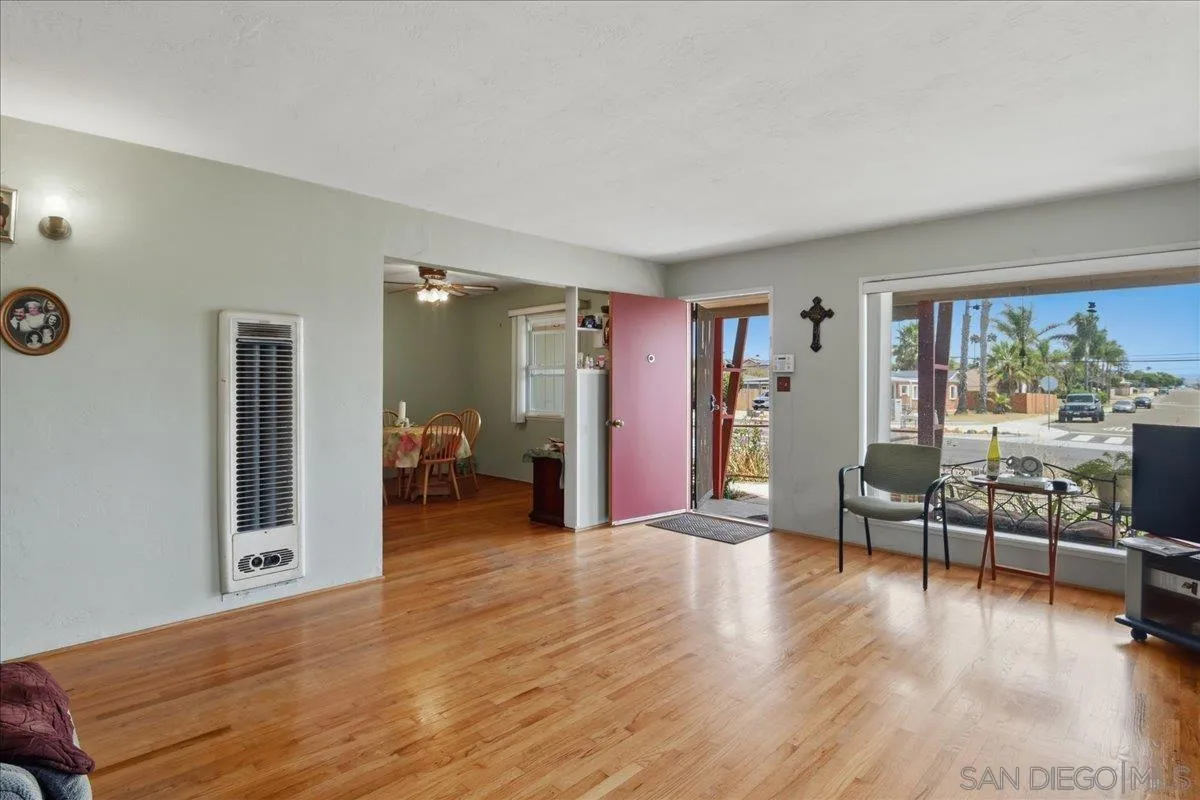 986 9th St, Imperial Beach, CA 91932 - Photo 2 of 30, Imperial Beach, CA