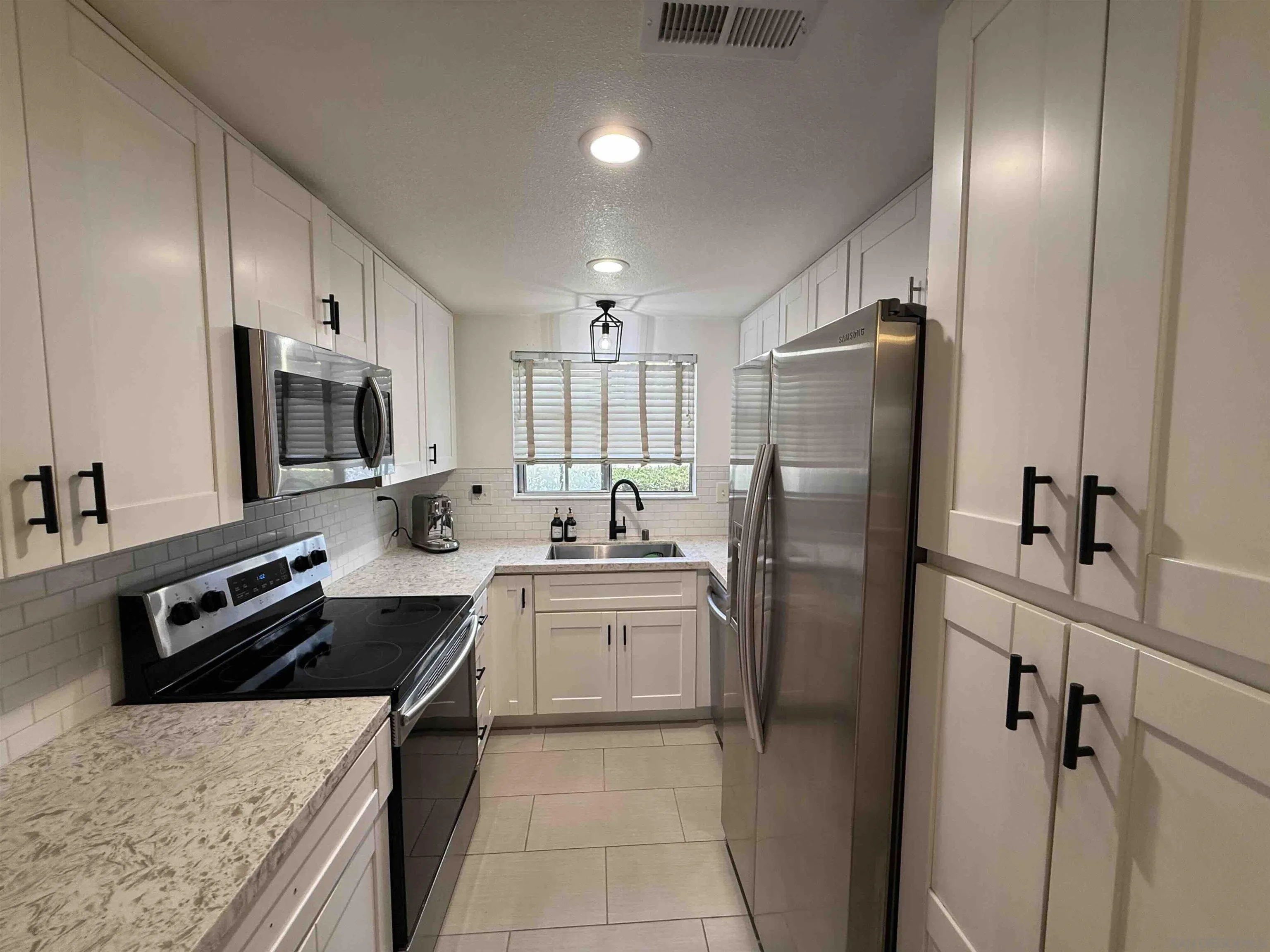 Photo #6: 260020692 Listing: Photo #6