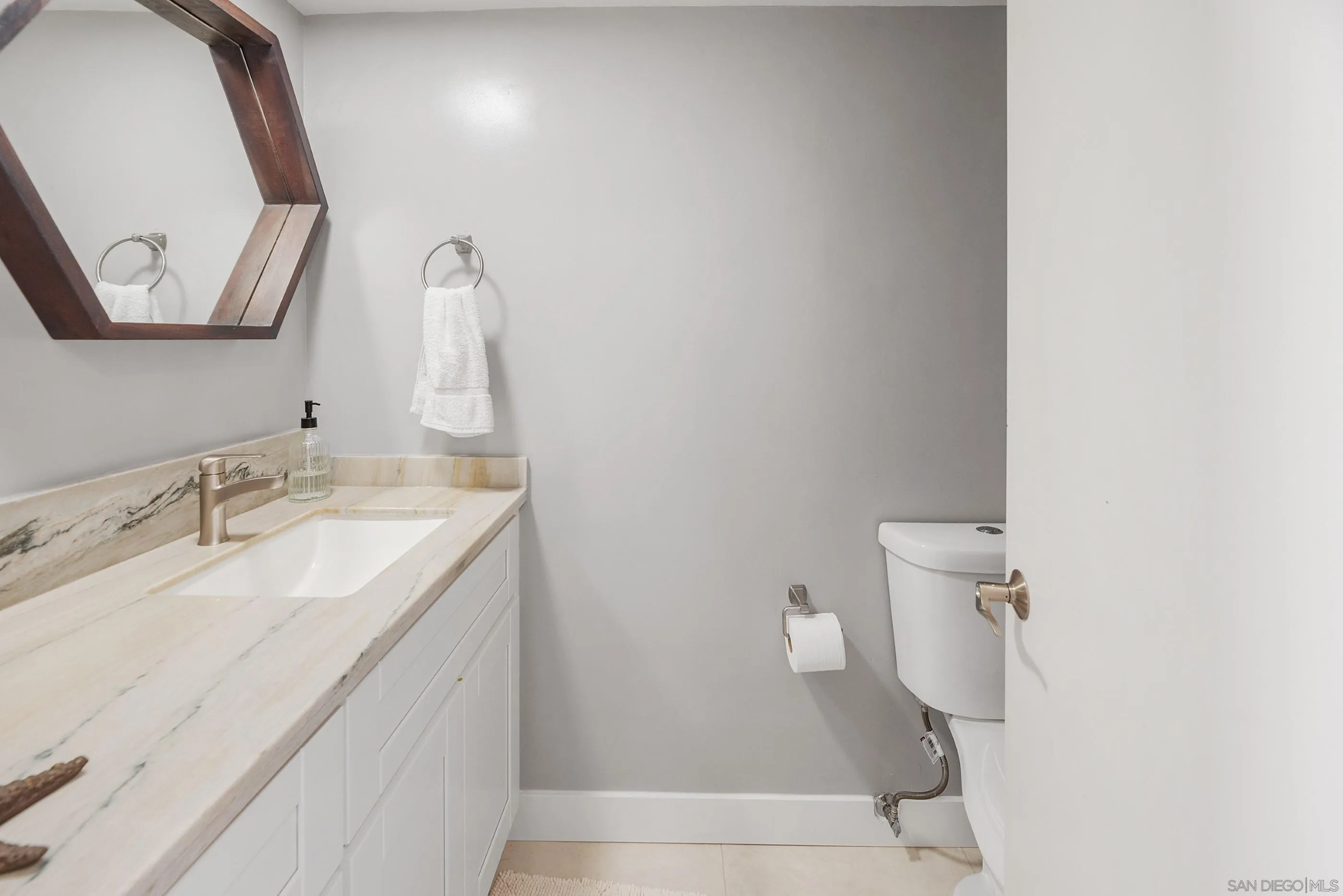 https://cdn.realtyfeed.com/cdn/127/260020703/33071ceee9f61b89fd882780843ad9f0.webp