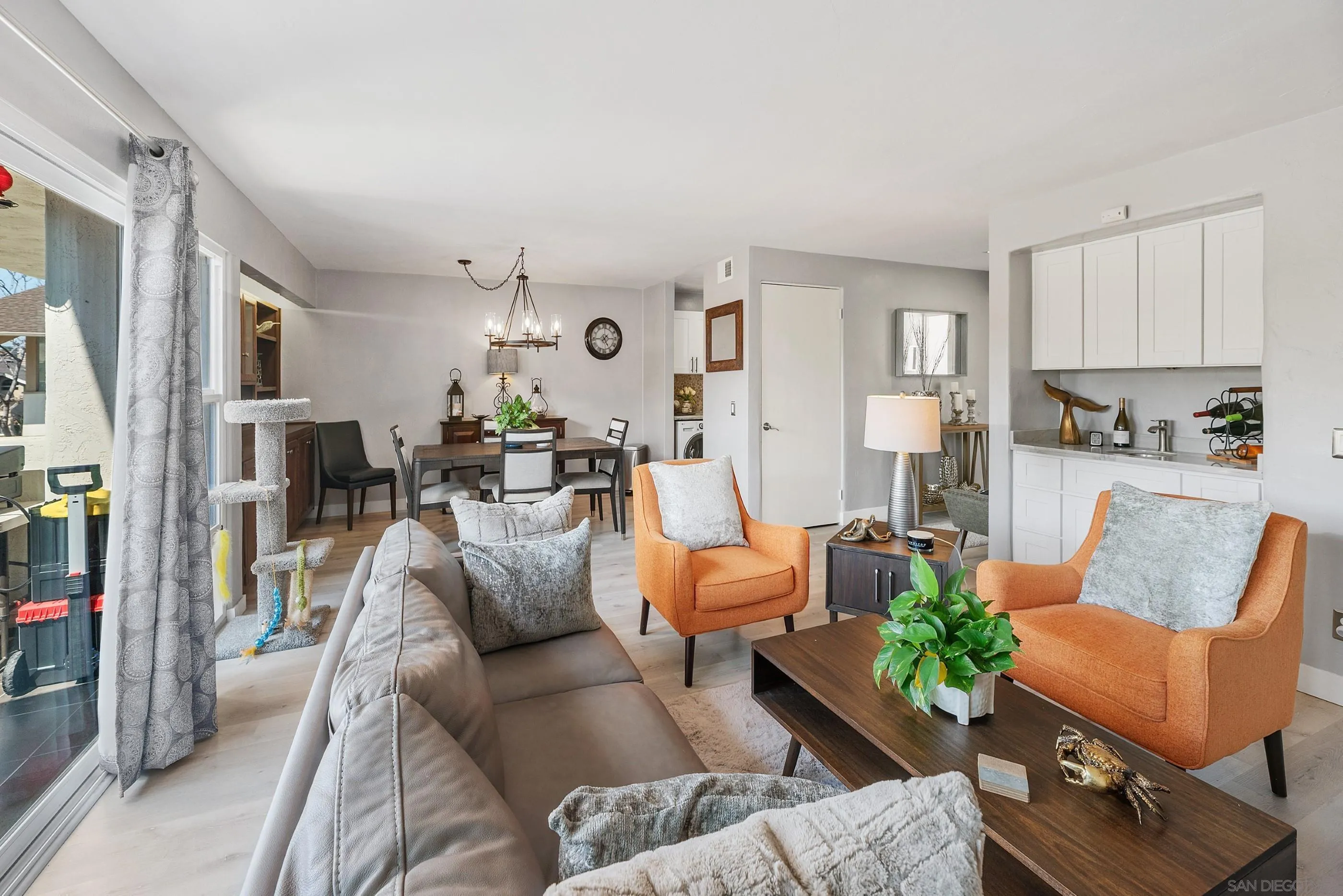 https://cdn.realtyfeed.com/cdn/127/260020703/c575647e8c7049d609a37e9ee5291b6d.webp