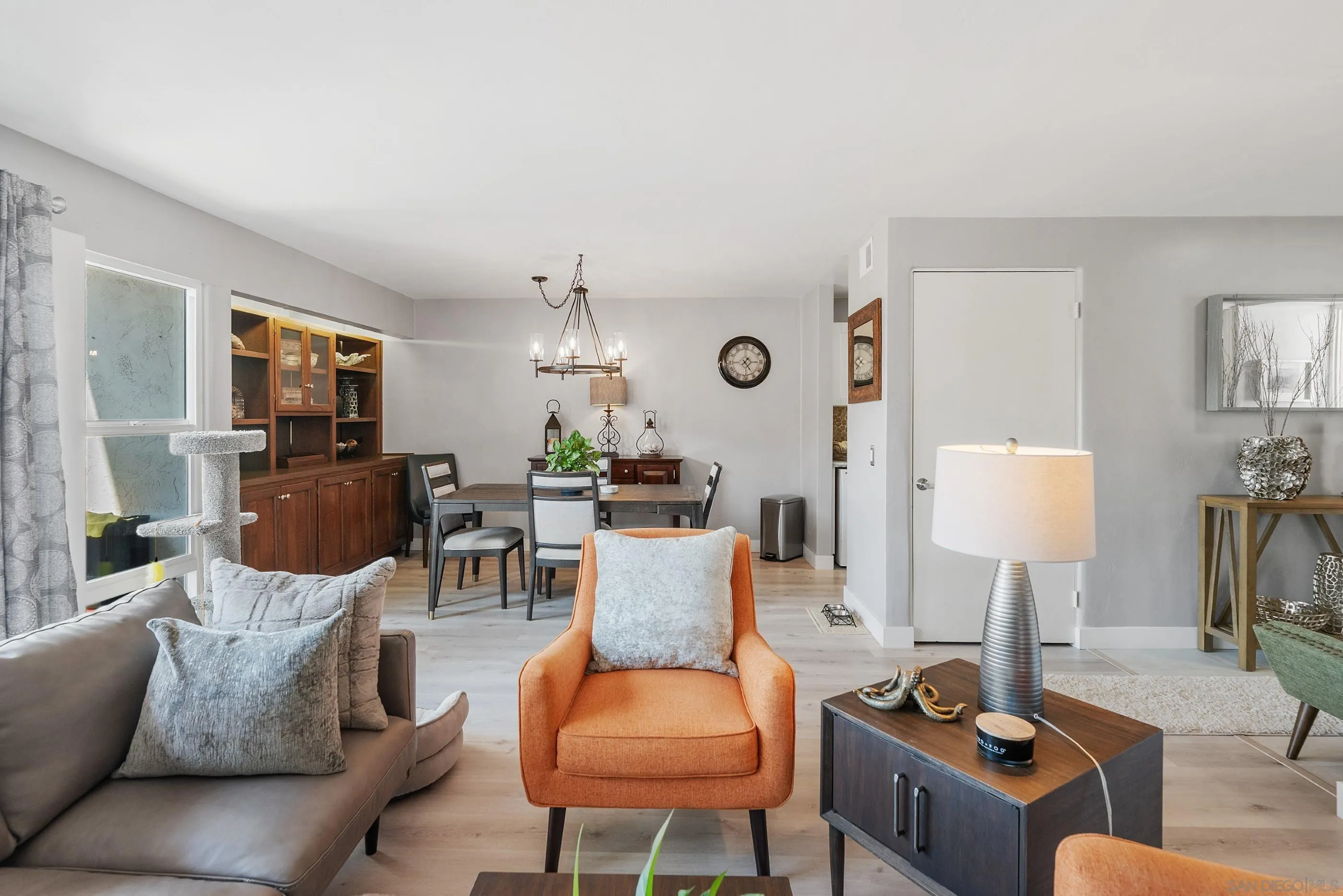 https://cdn.realtyfeed.com/cdn/127/260020703/d8e71872d47e7e5e971e95bd01286ed6.webp