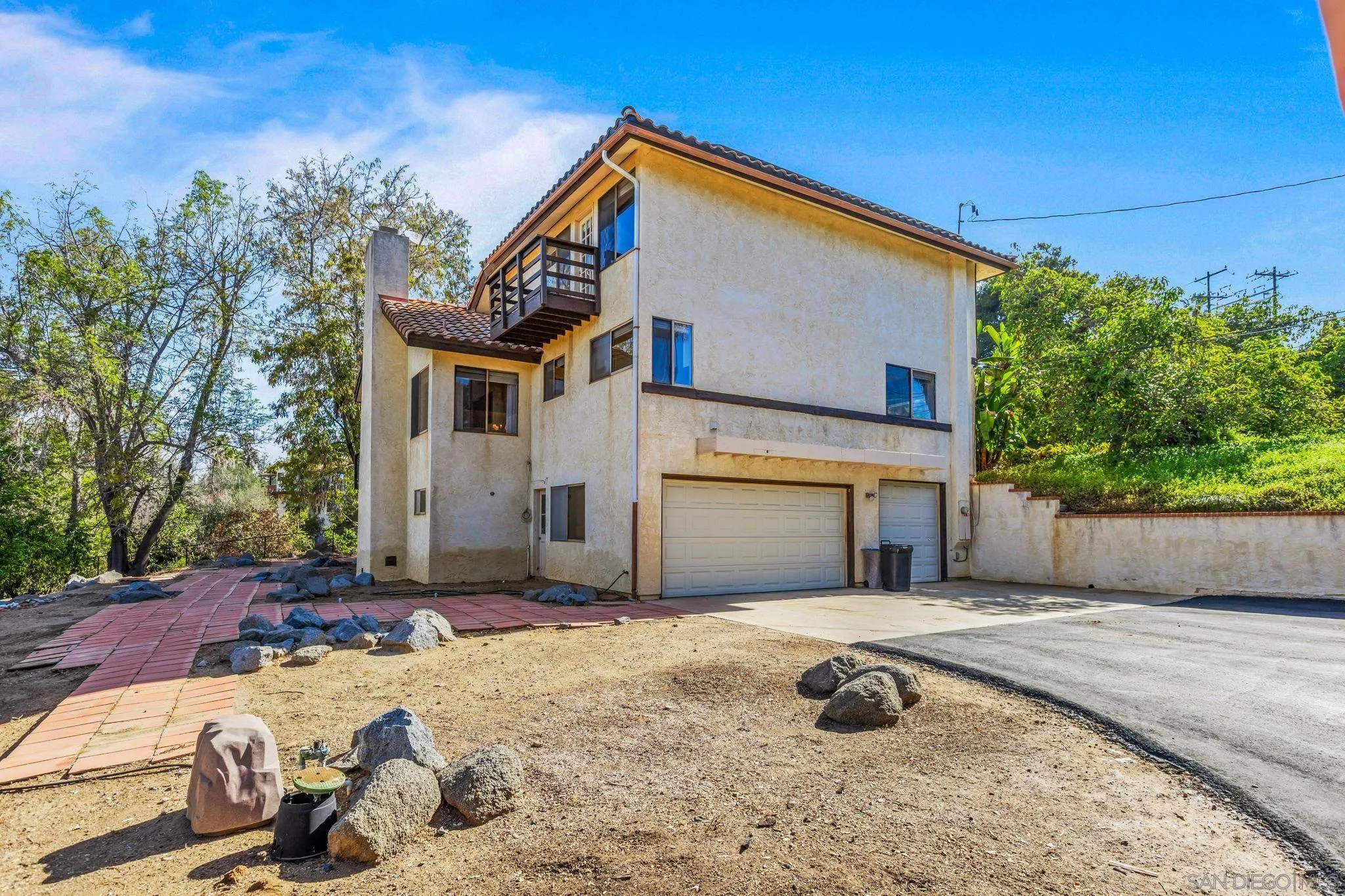 https://cdn.realtyfeed.com/cdn/127/260020710/08be0112699e03149db8a7197efbb1ca.webp