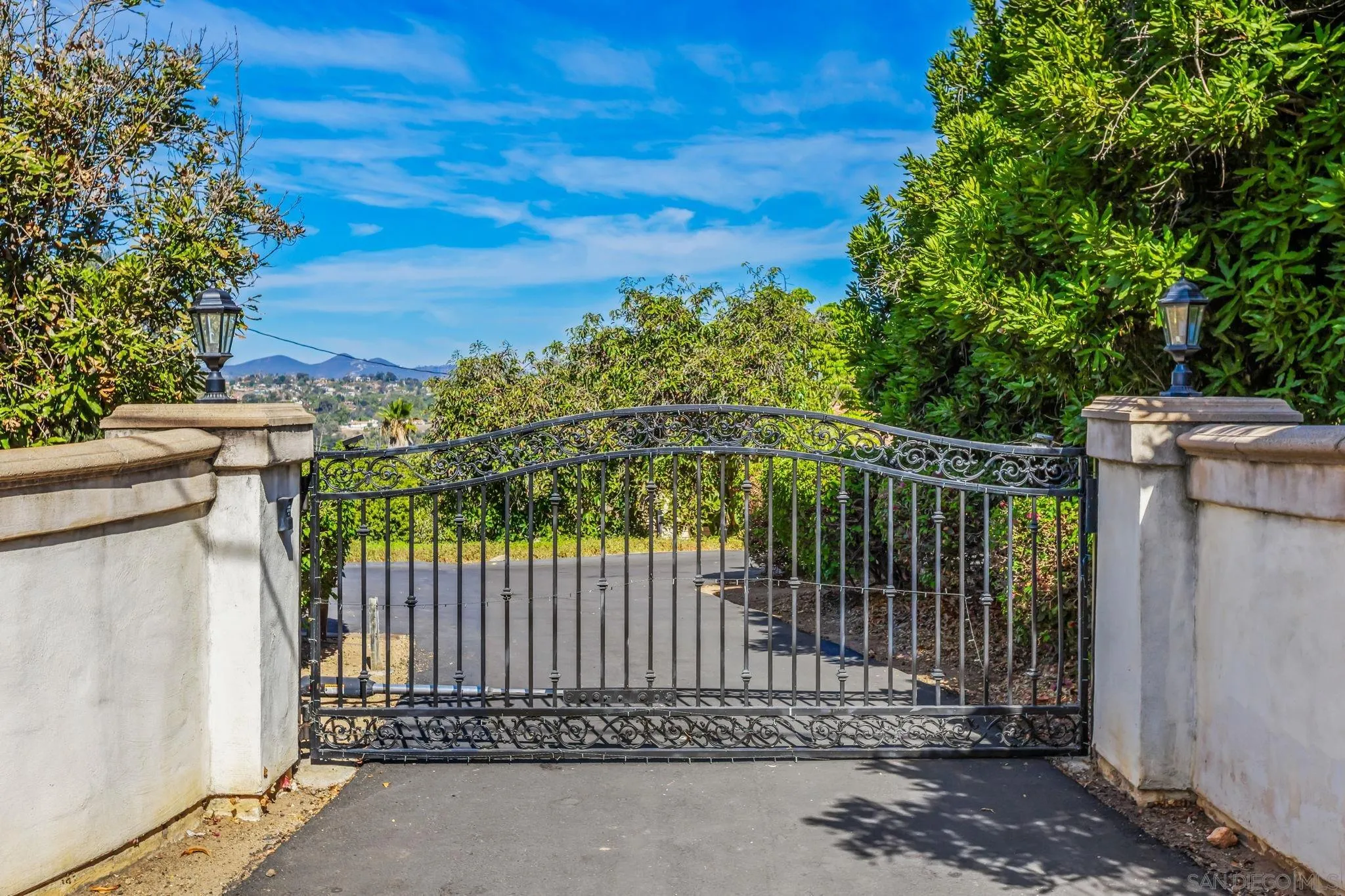 https://cdn.realtyfeed.com/cdn/127/260020710/955b3b3a4190d77009fbeb2a3f806db3.webp