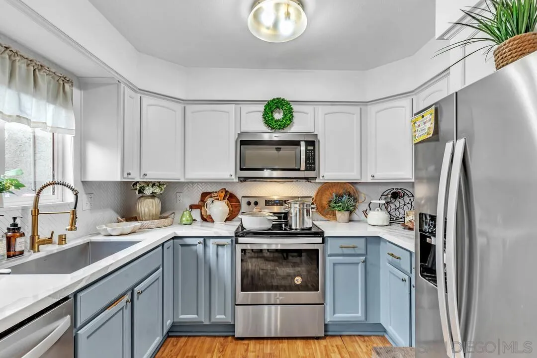 https://cdn.realtyfeed.com/cdn/127/260020711/b587744db3d26b26cef2a2276bff7d39.webp