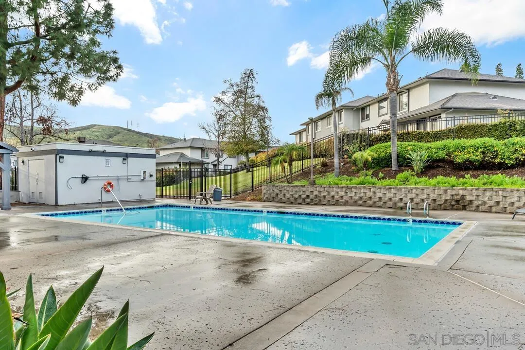 https://cdn.realtyfeed.com/cdn/127/260020711/f27a89707e3a7e666b88792974f4f485.webp