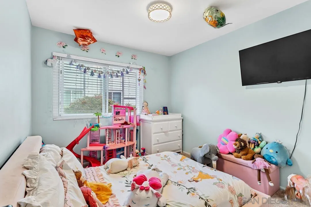 https://cdn.realtyfeed.com/cdn/127/260020711/f62af0a518a5494c27bd0bf65dfab58c.webp