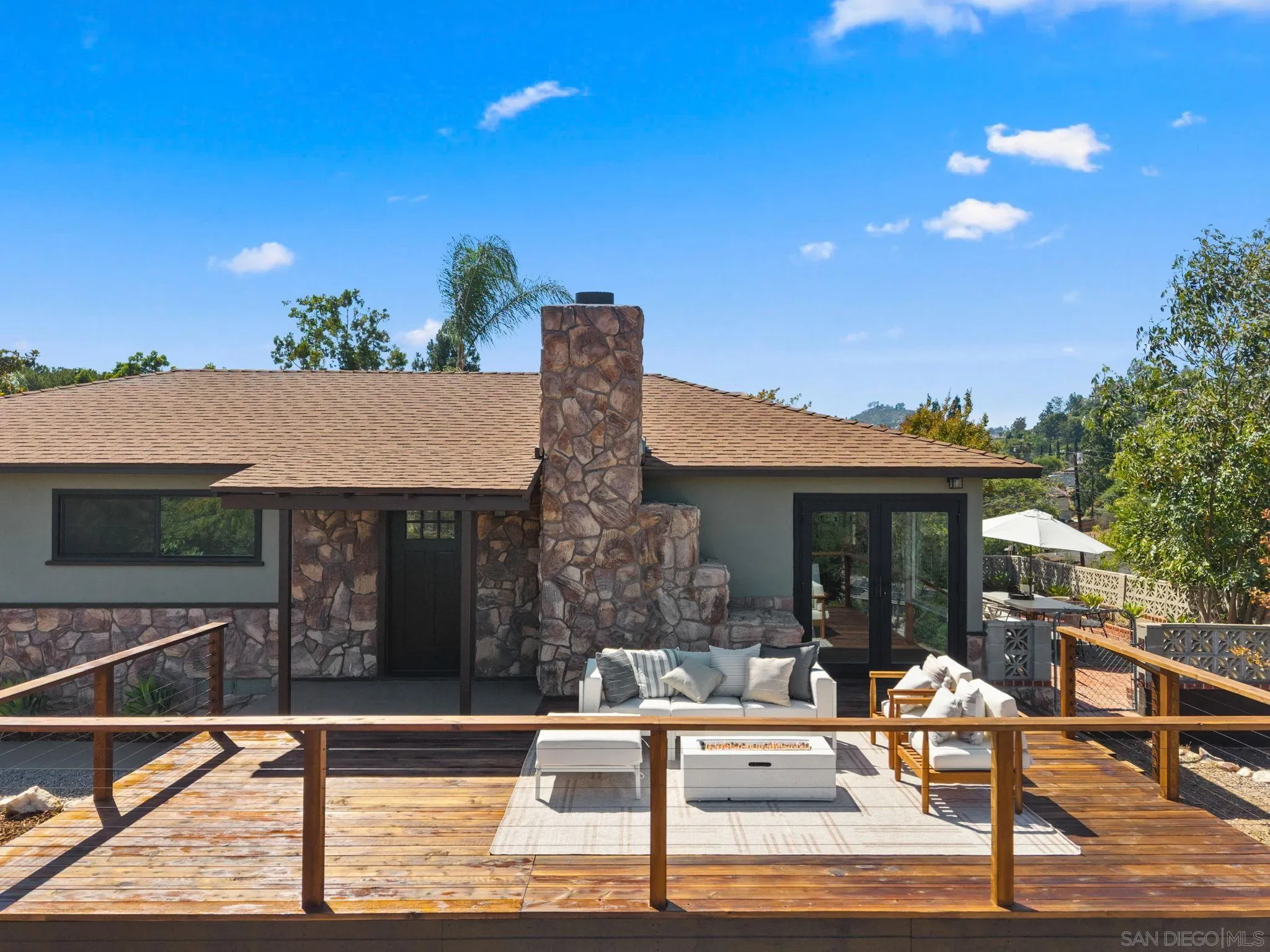 https://cdn.realtyfeed.com/cdn/127/260020714/54a0dfcc2d965ef42a0b818f2e513156.webp