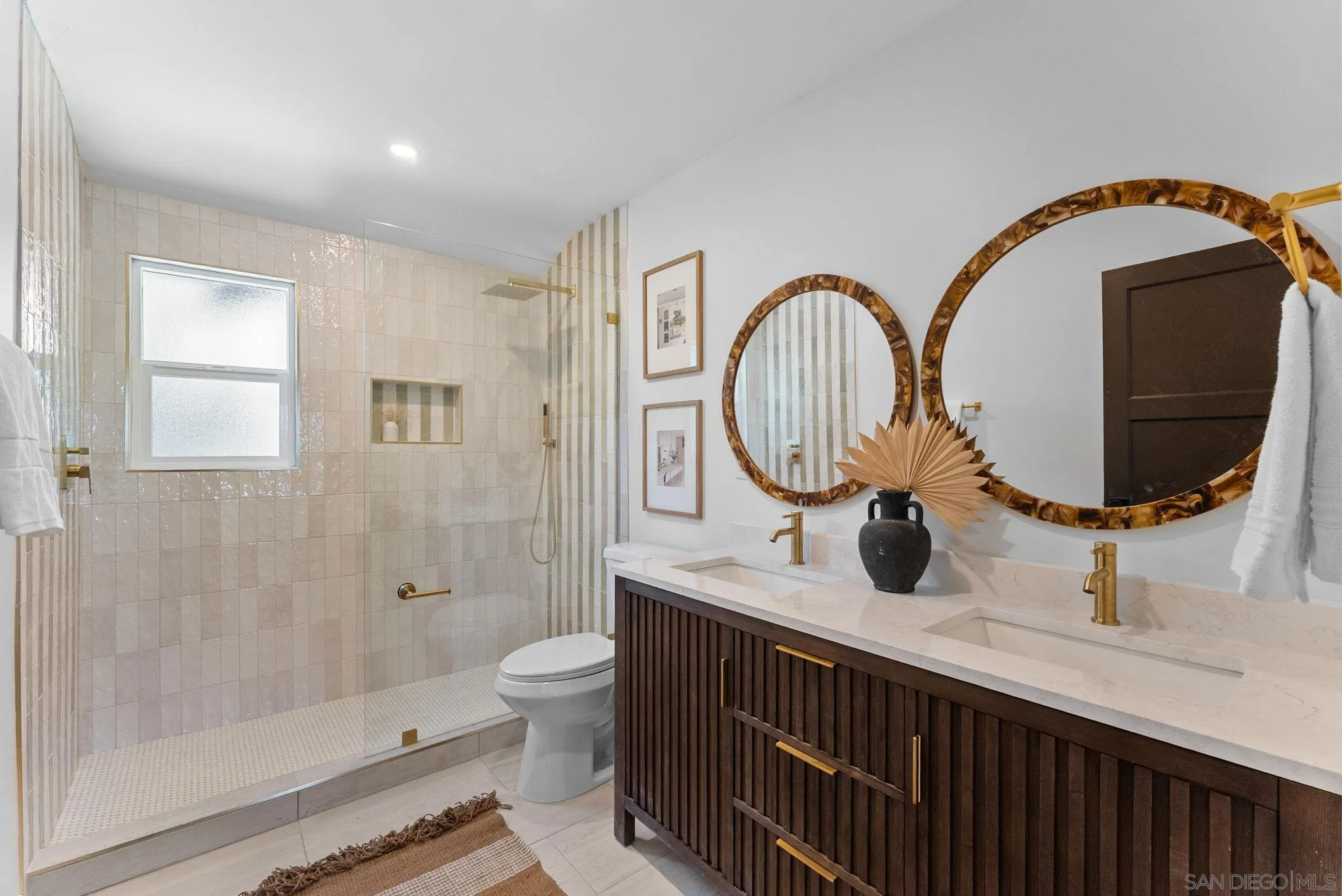https://cdn.realtyfeed.com/cdn/127/260020714/712a26b6218b11df7b19189783cca2f8.webp