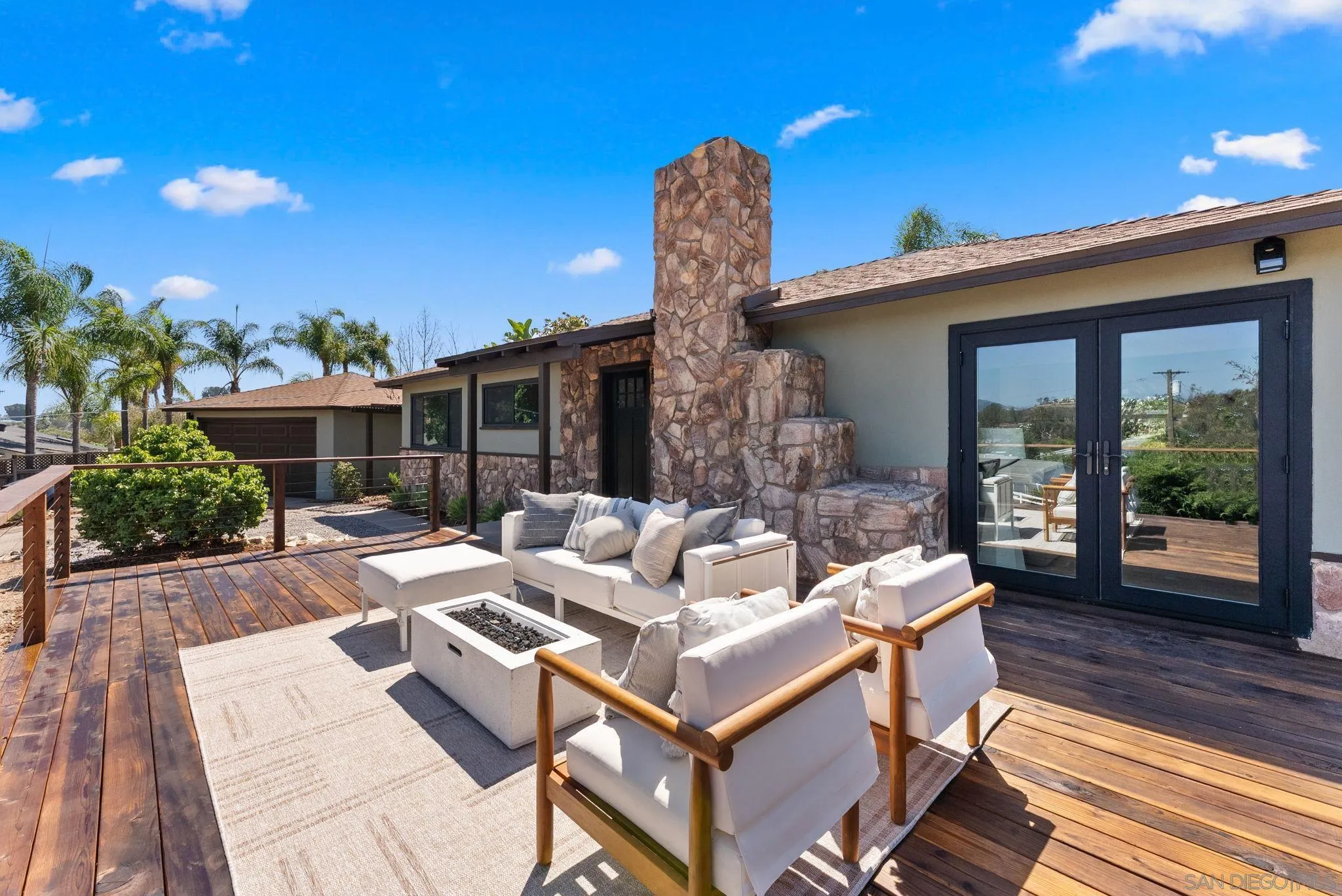 https://cdn.realtyfeed.com/cdn/127/260020714/856b9bdd91585efcfe1b821554e009cc.webp